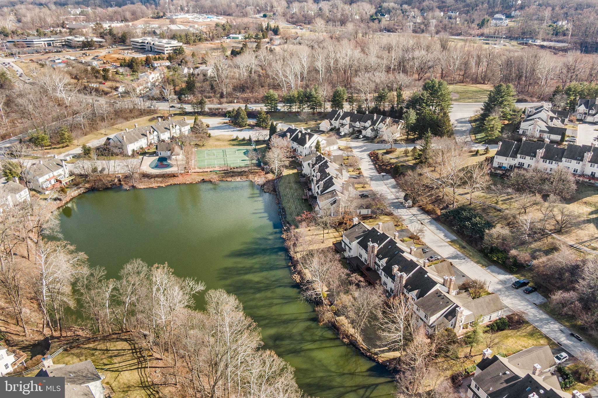 DAYLESFORD LAKE - Residential