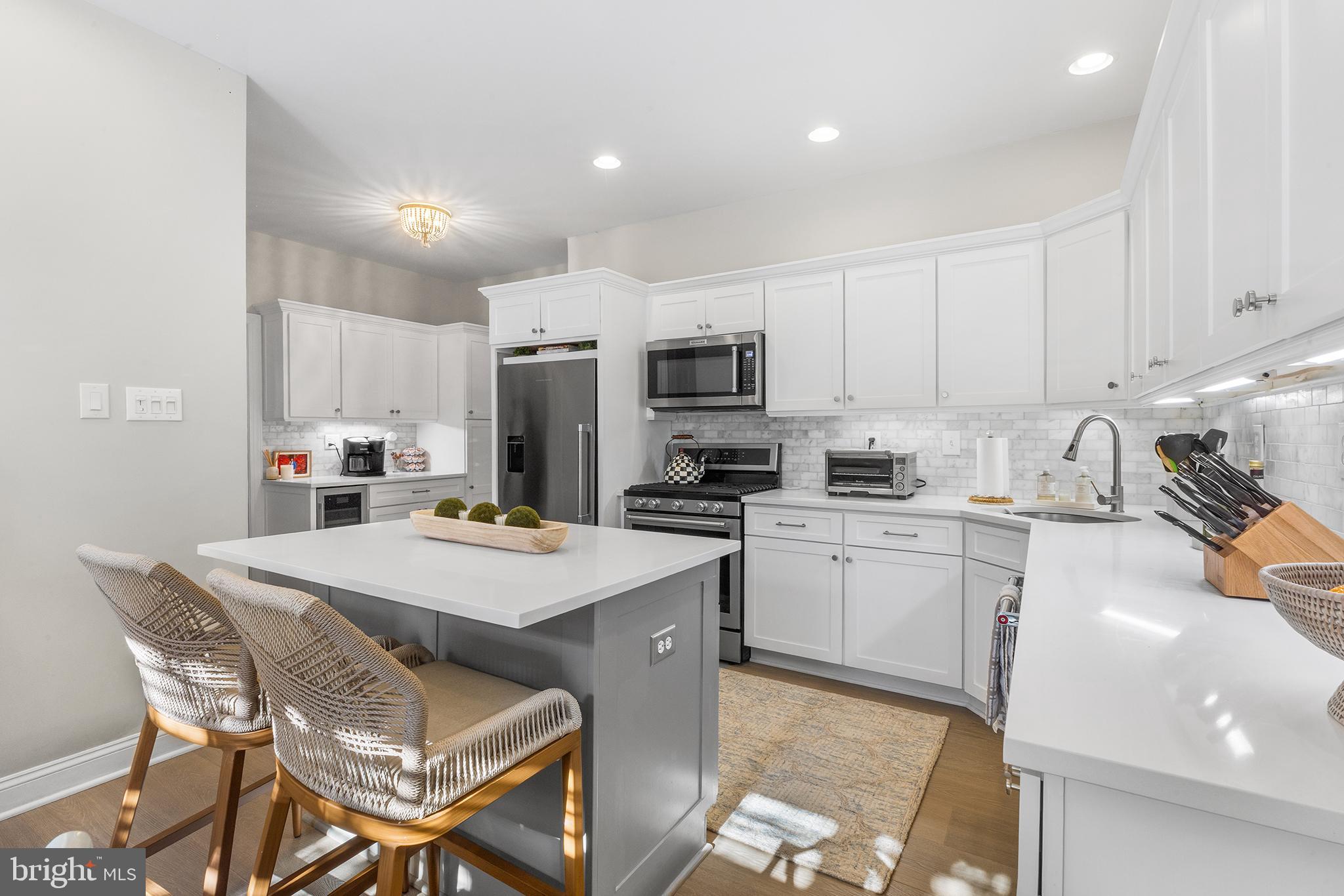 DAYLESFORD LAKE - Residential