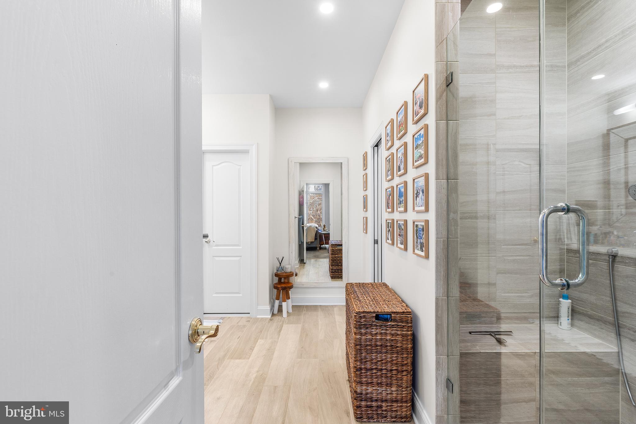 DAYLESFORD LAKE - Residential