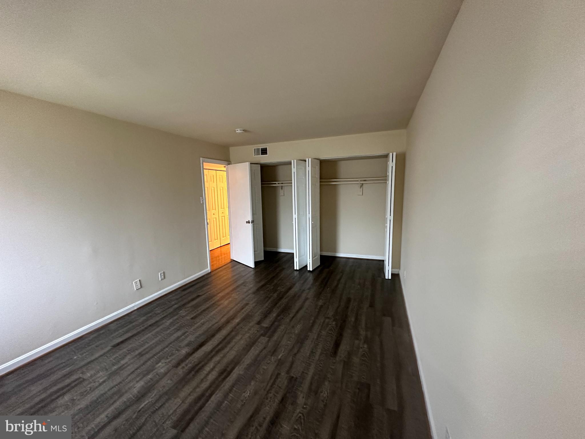 STONEGATE CONDO- PHASE I - Residential Lease