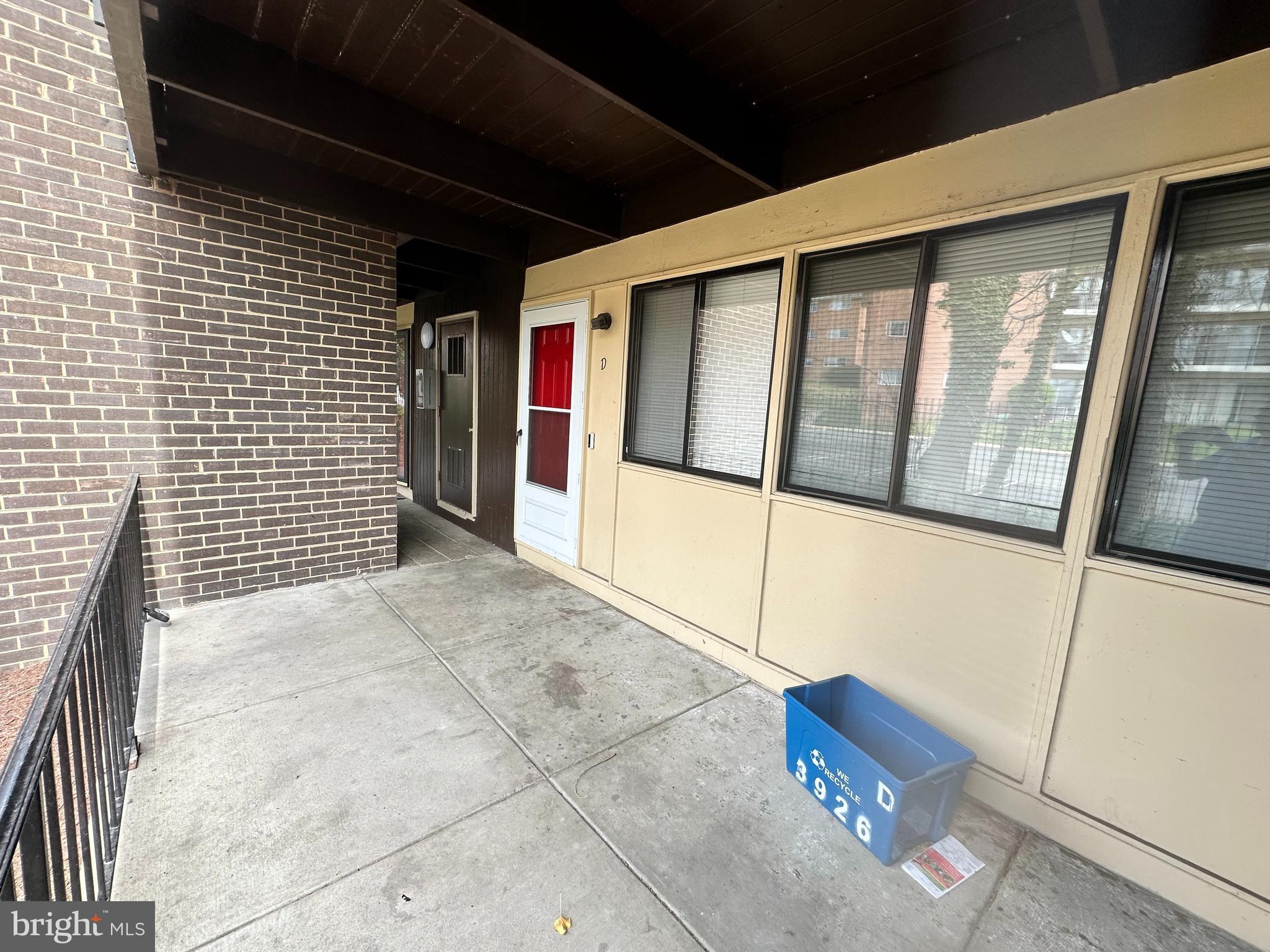 STONEGATE CONDO- PHASE I - Residential Lease