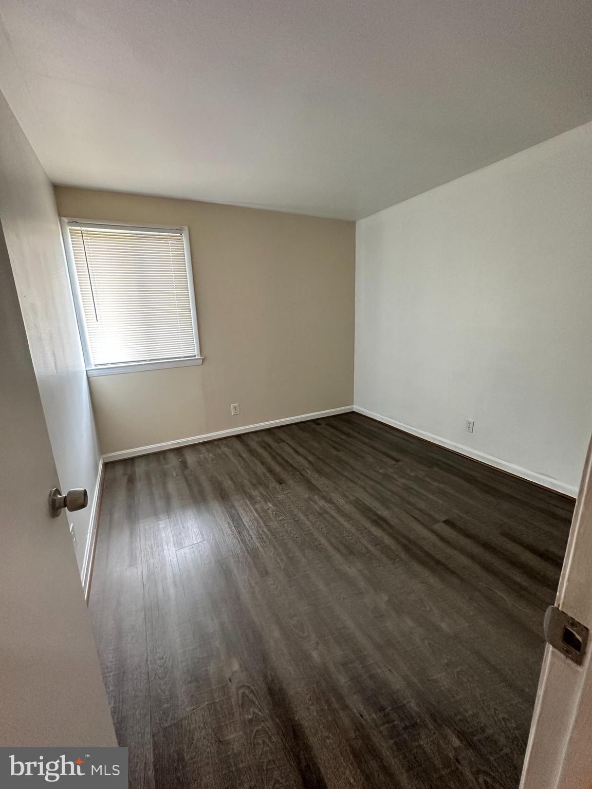 STONEGATE CONDO- PHASE I - Residential Lease