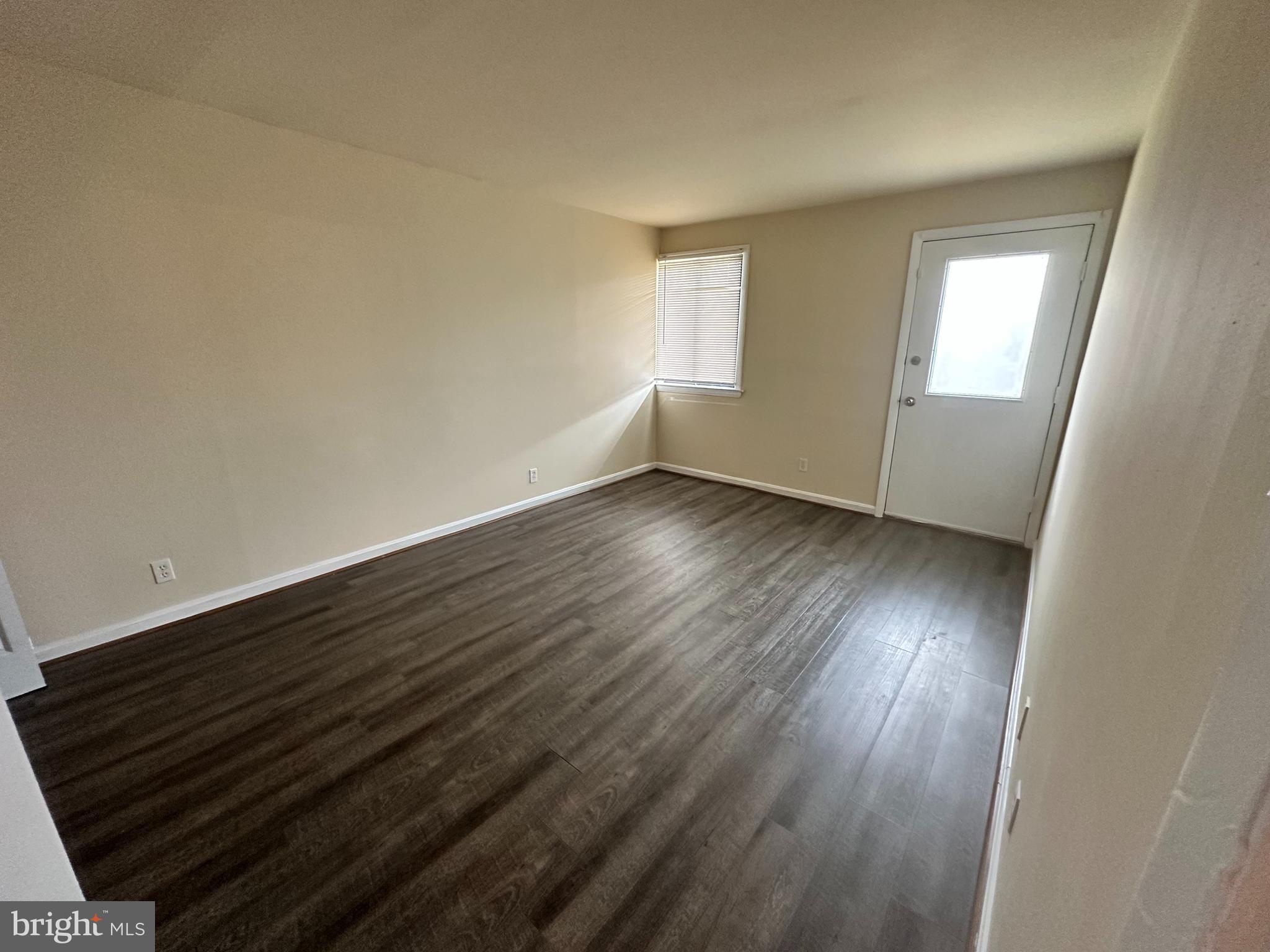 STONEGATE CONDO- PHASE I - Residential Lease