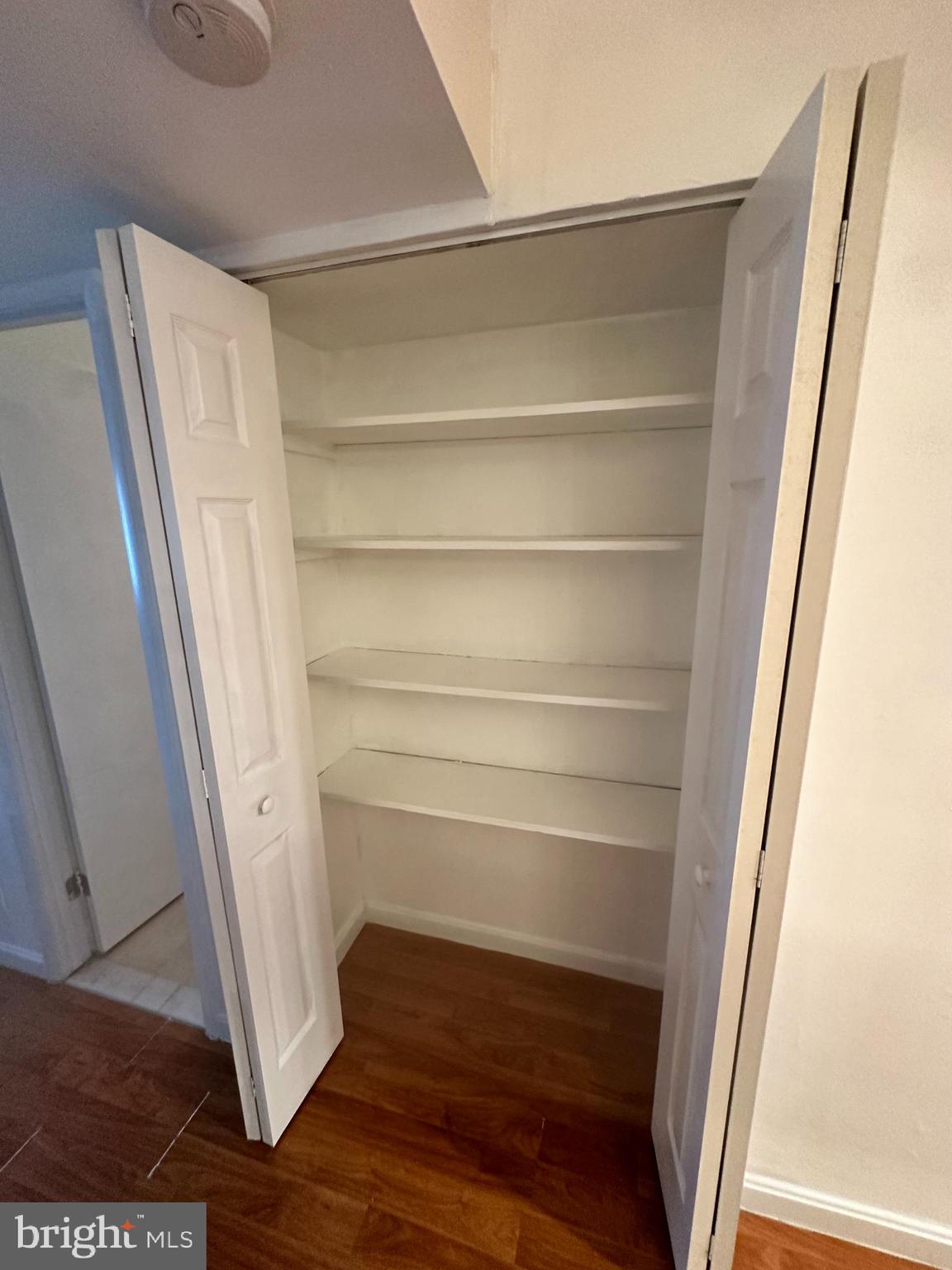 STONEGATE CONDO- PHASE I - Residential Lease