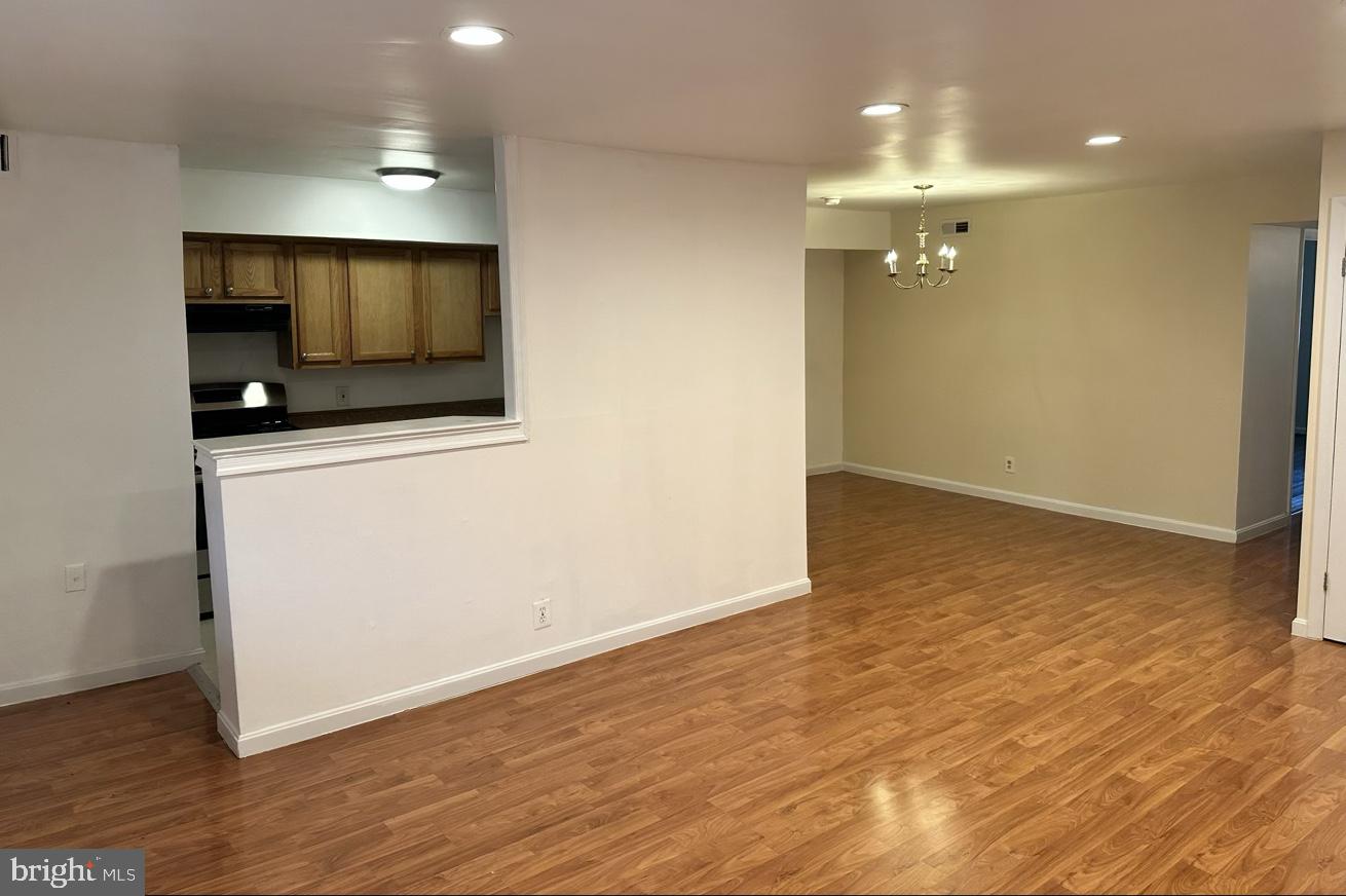 STONEGATE CONDO- PHASE I - Residential Lease