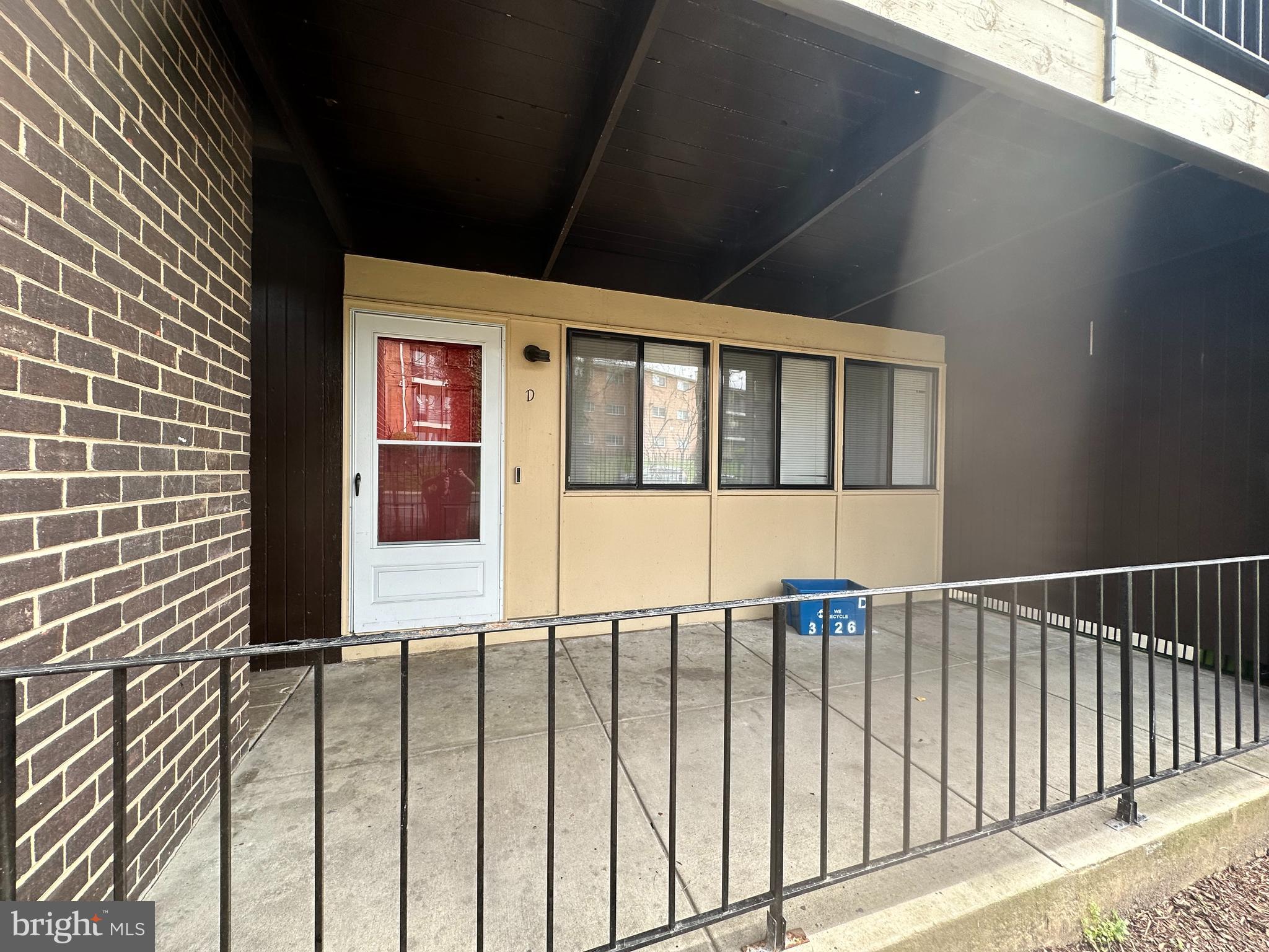 STONEGATE CONDO- PHASE I - Residential Lease