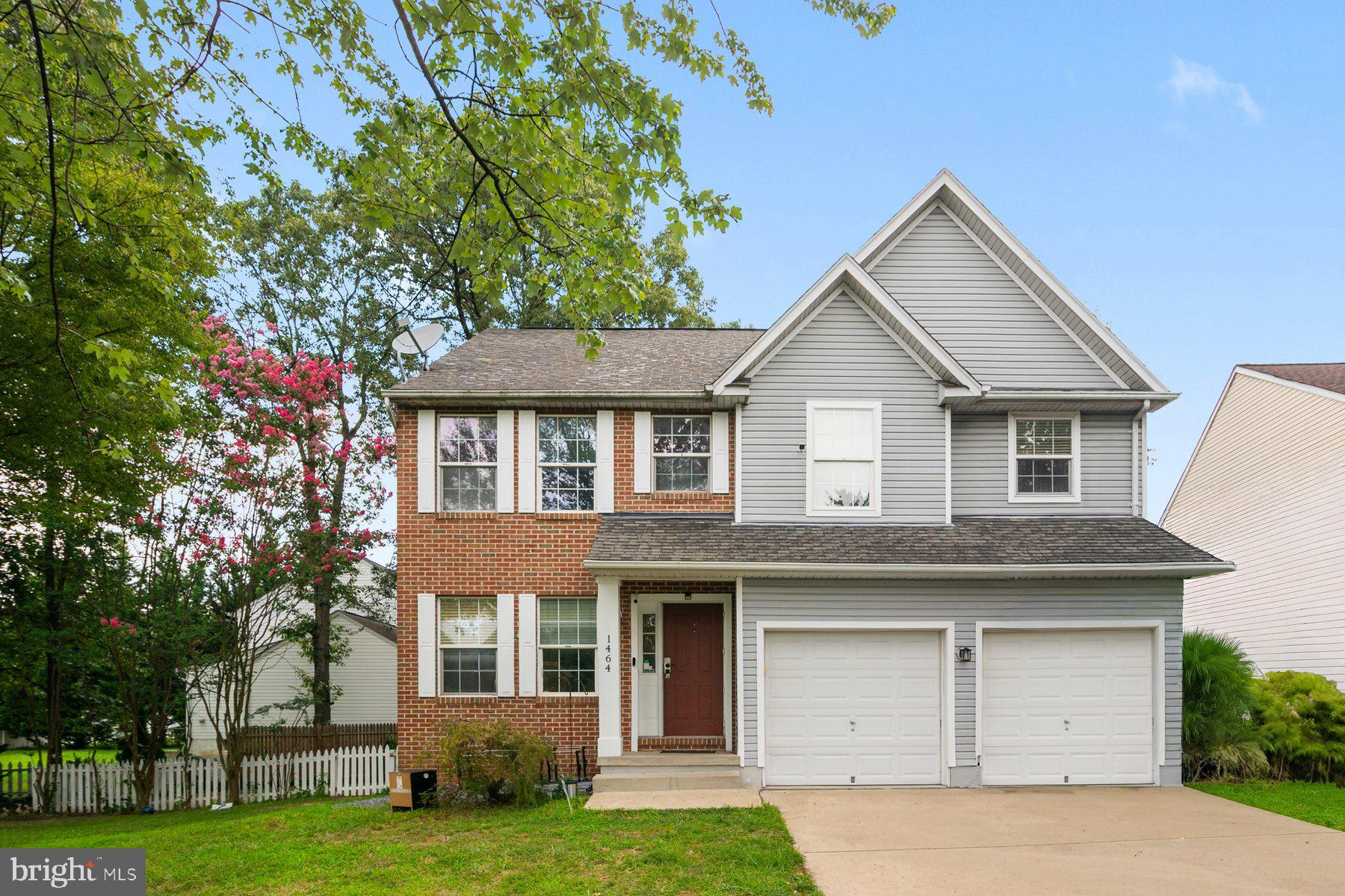 ASHTON - Residential