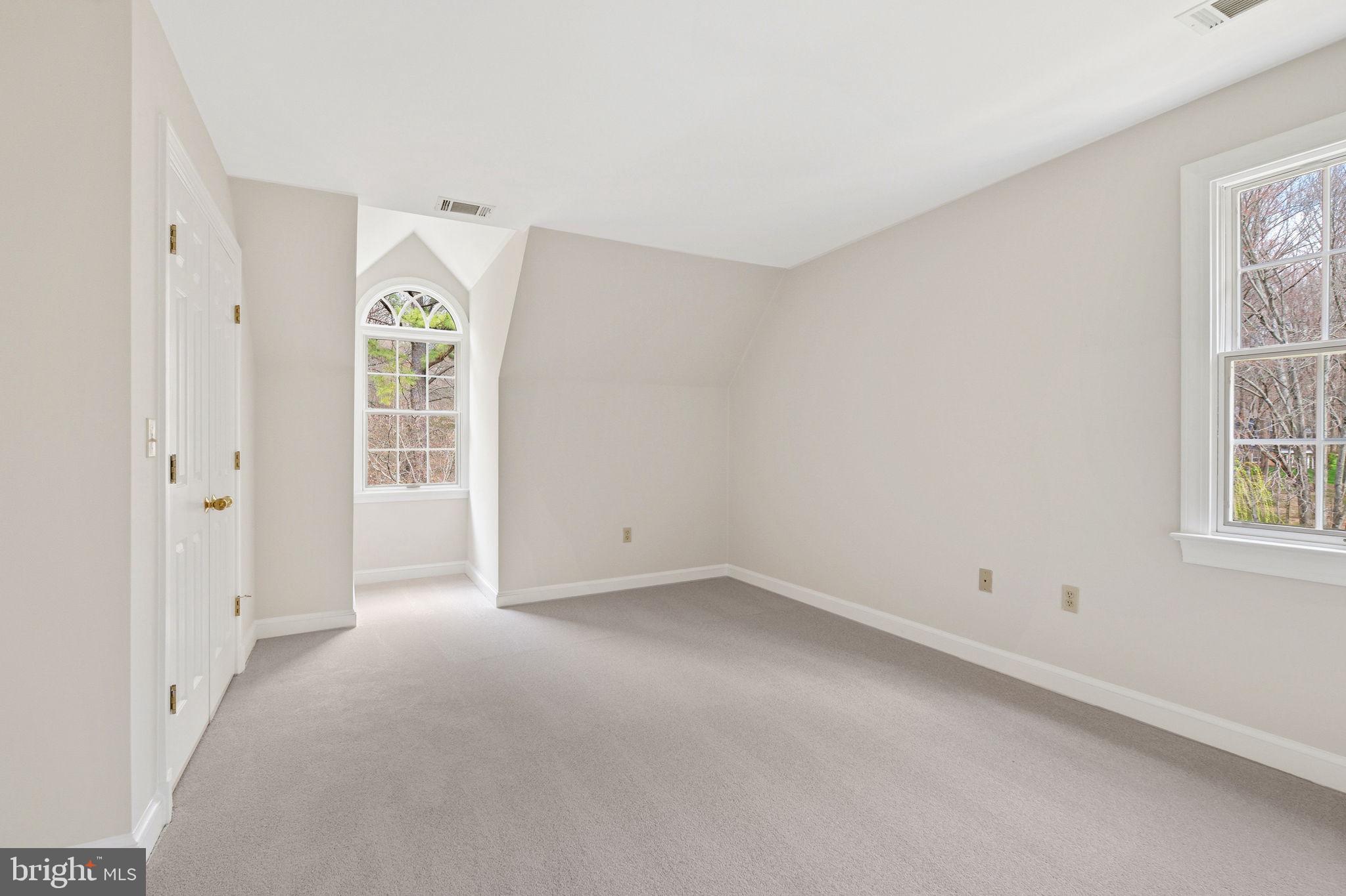 AVERY VILLAGE - Residential