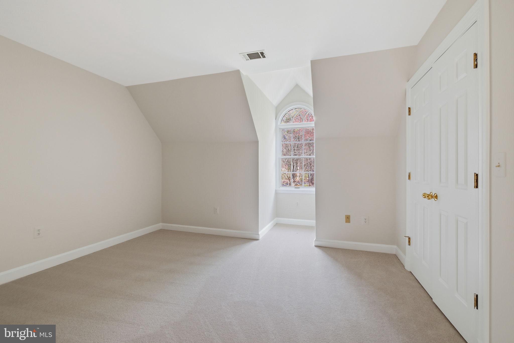 AVERY VILLAGE - Residential