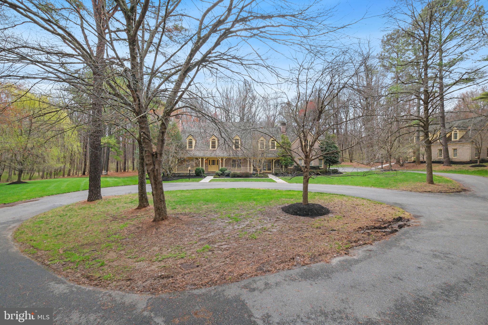 AVERY VILLAGE - Residential