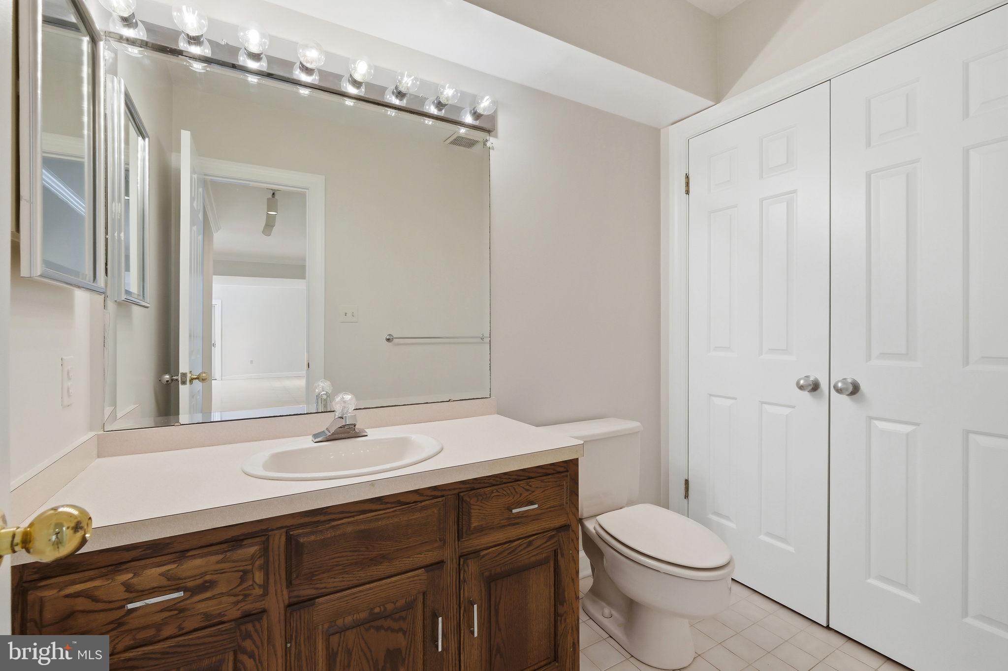 AVERY VILLAGE - Residential