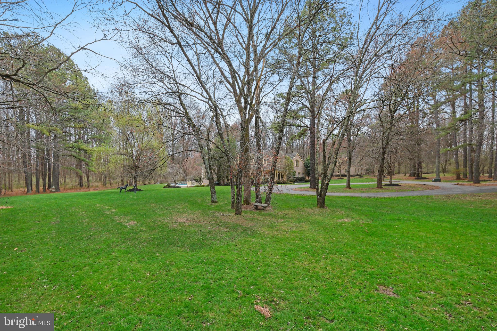 AVERY VILLAGE - Residential