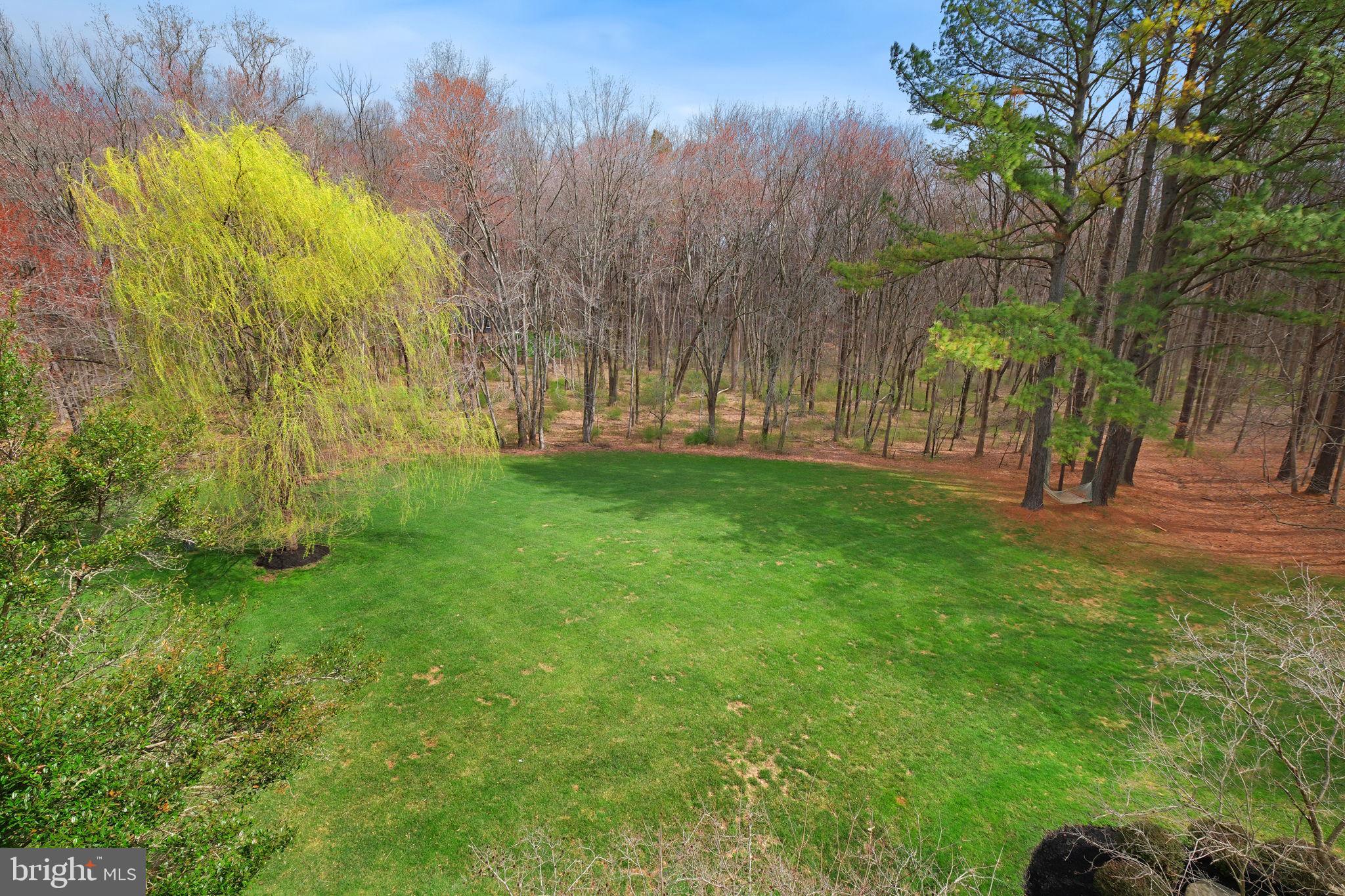 AVERY VILLAGE - Residential