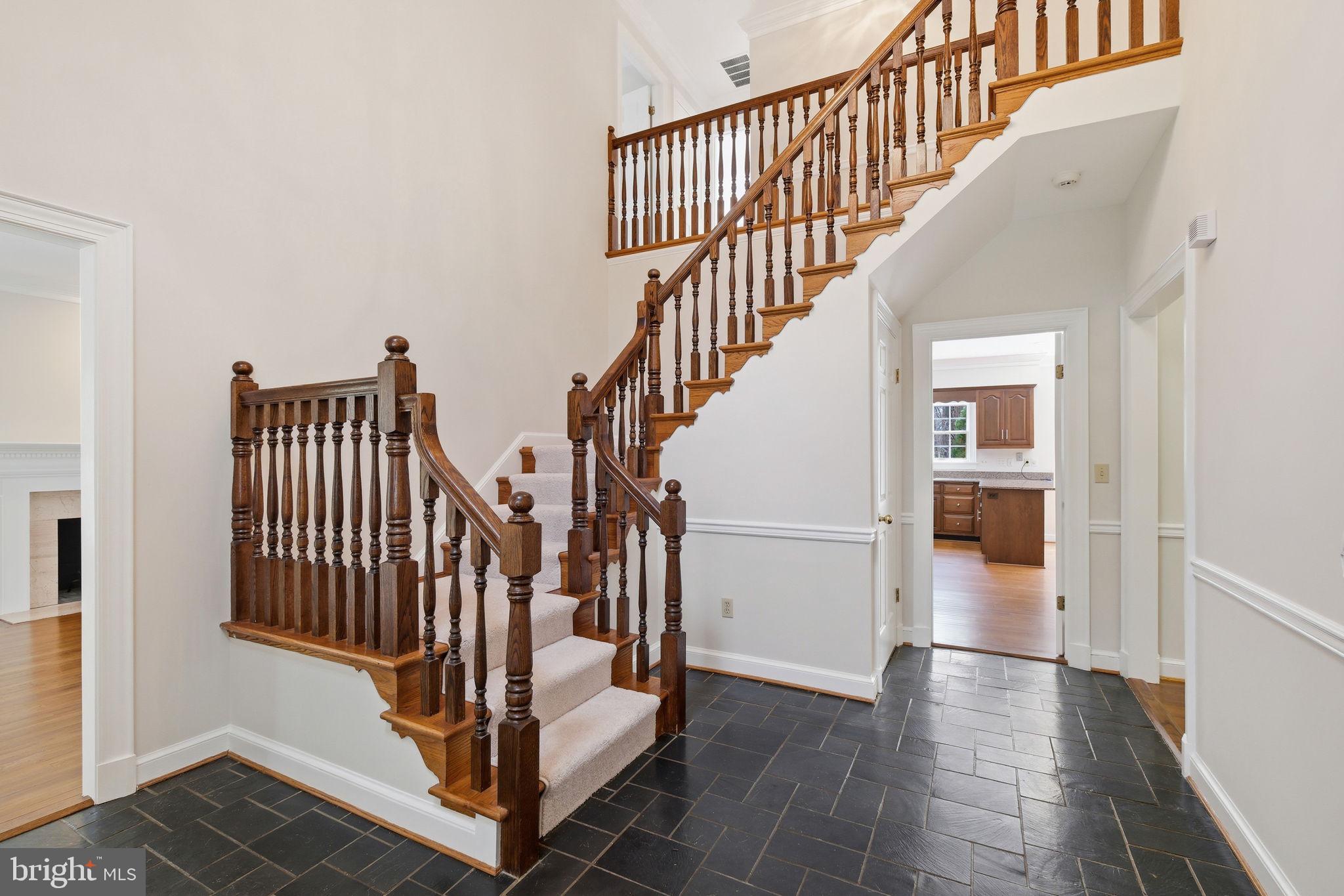 AVERY VILLAGE - Residential