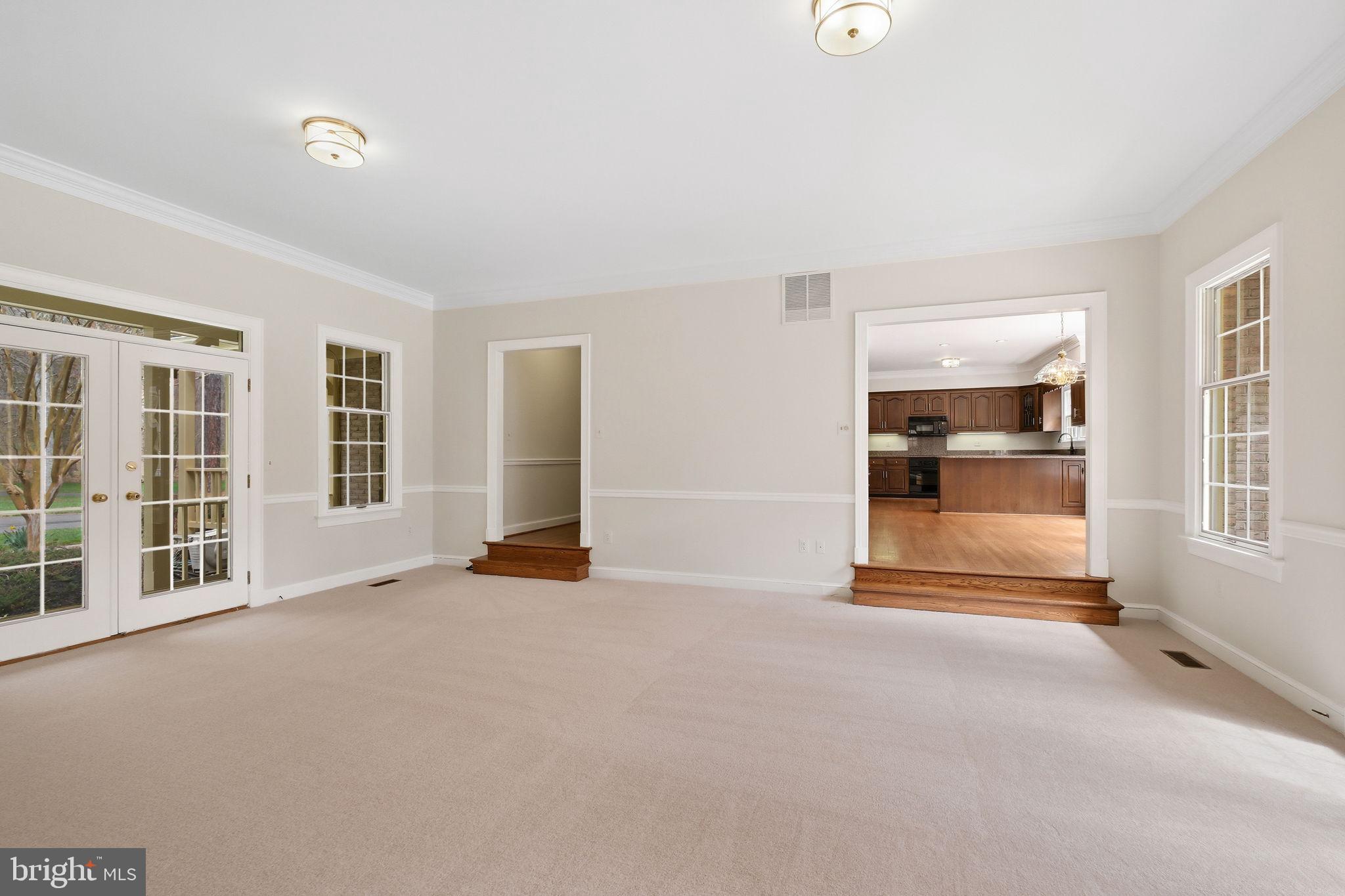 AVERY VILLAGE - Residential