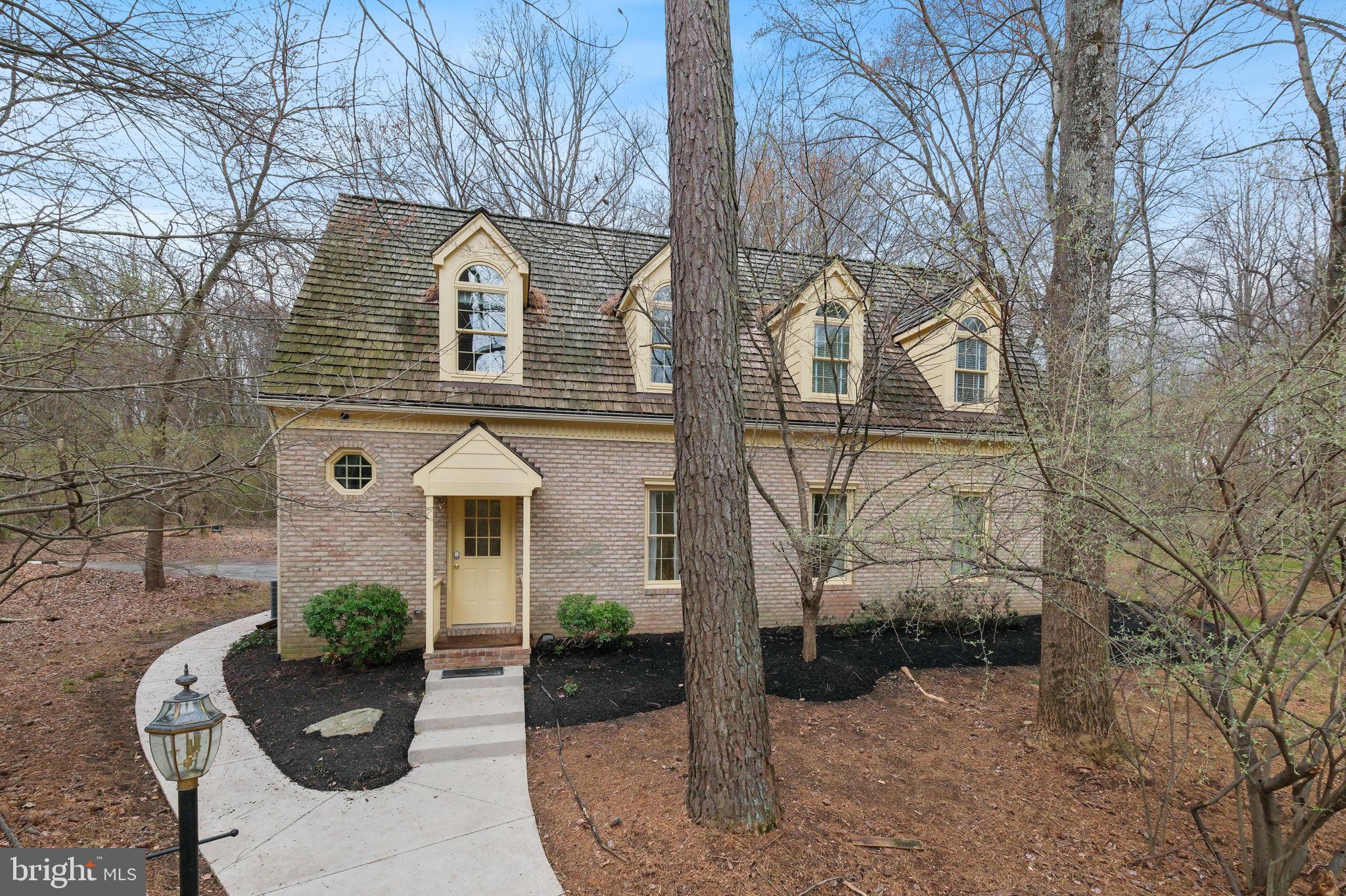 AVERY VILLAGE - Residential