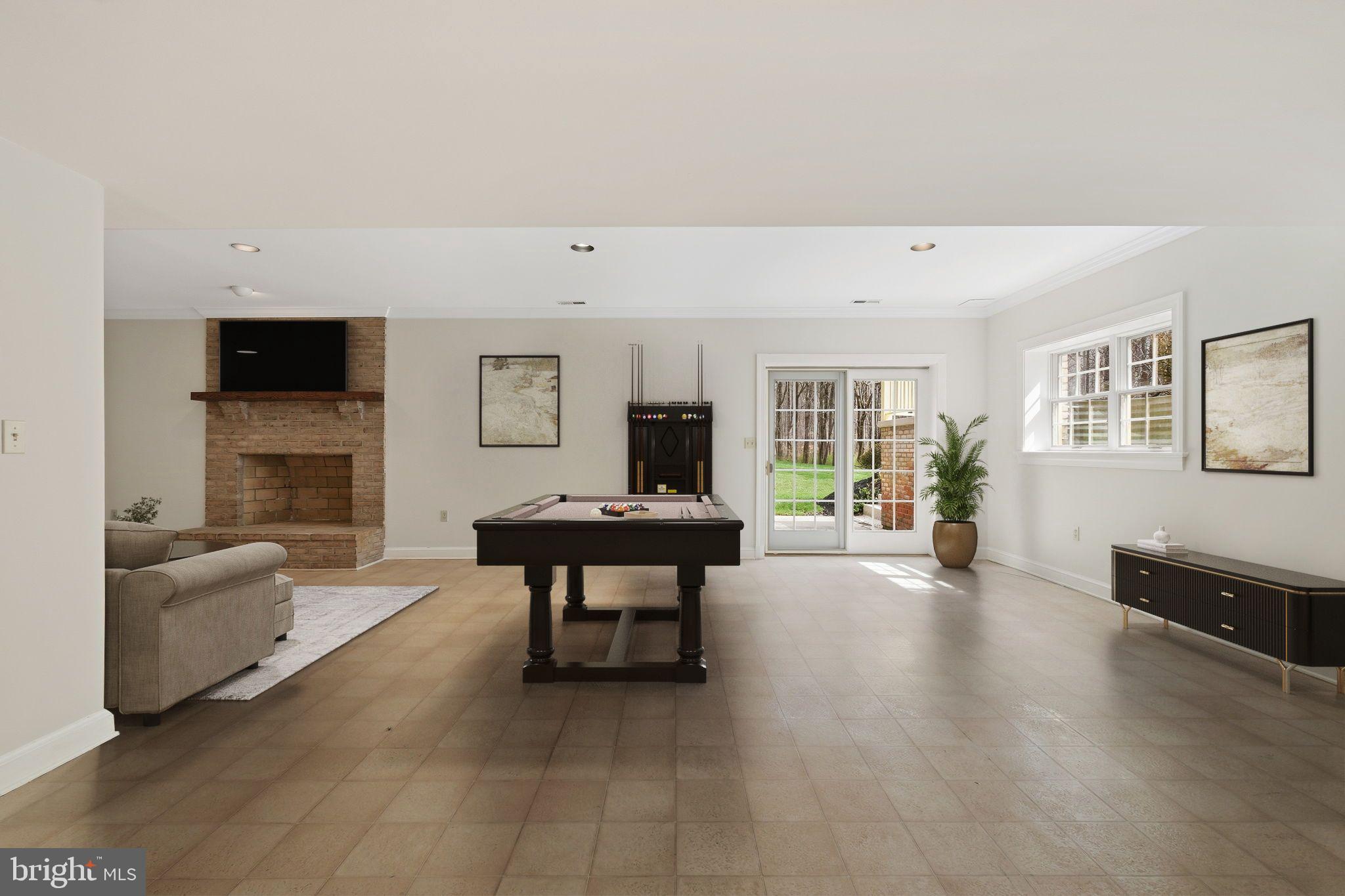 AVERY VILLAGE - Residential