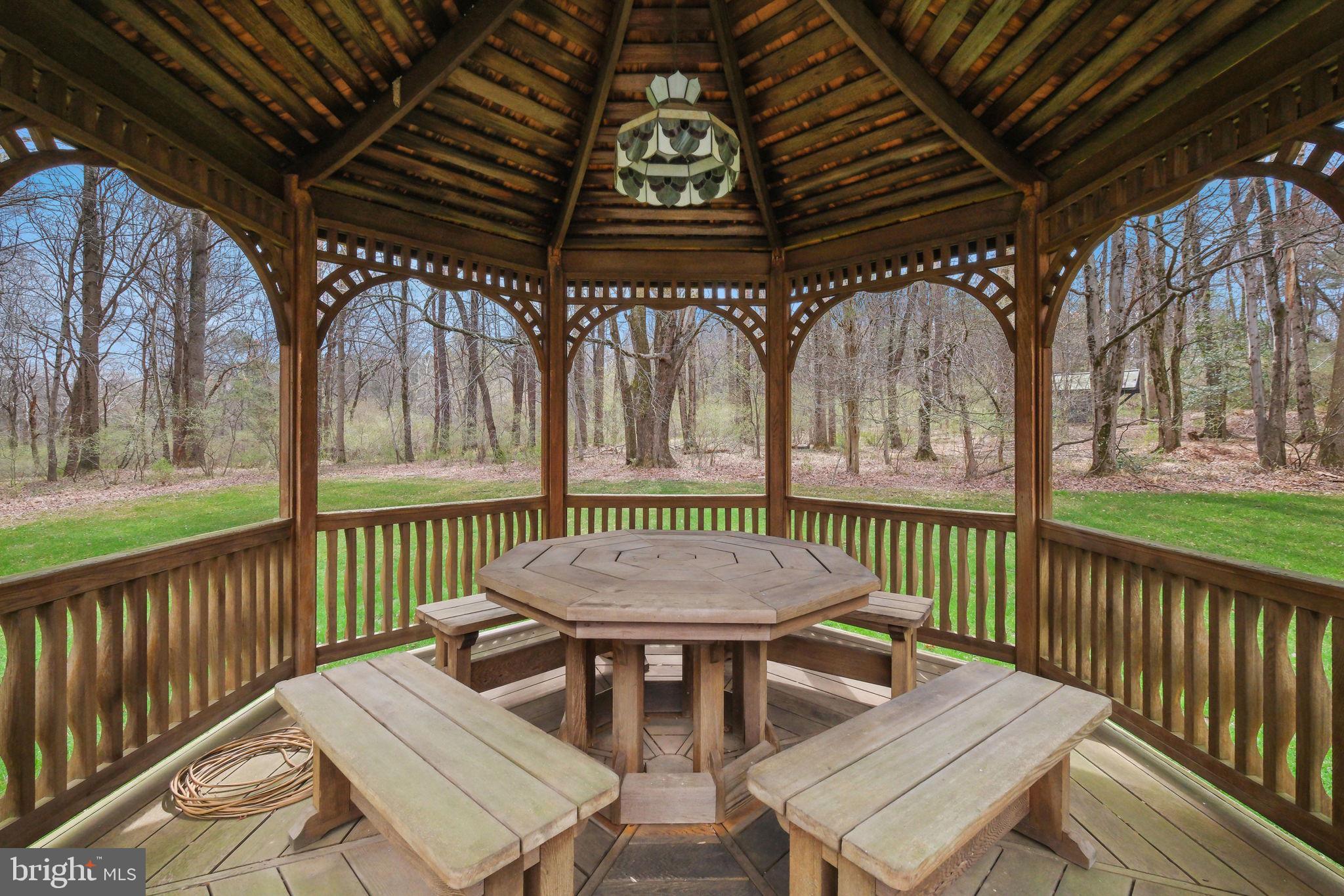 AVERY VILLAGE - Residential