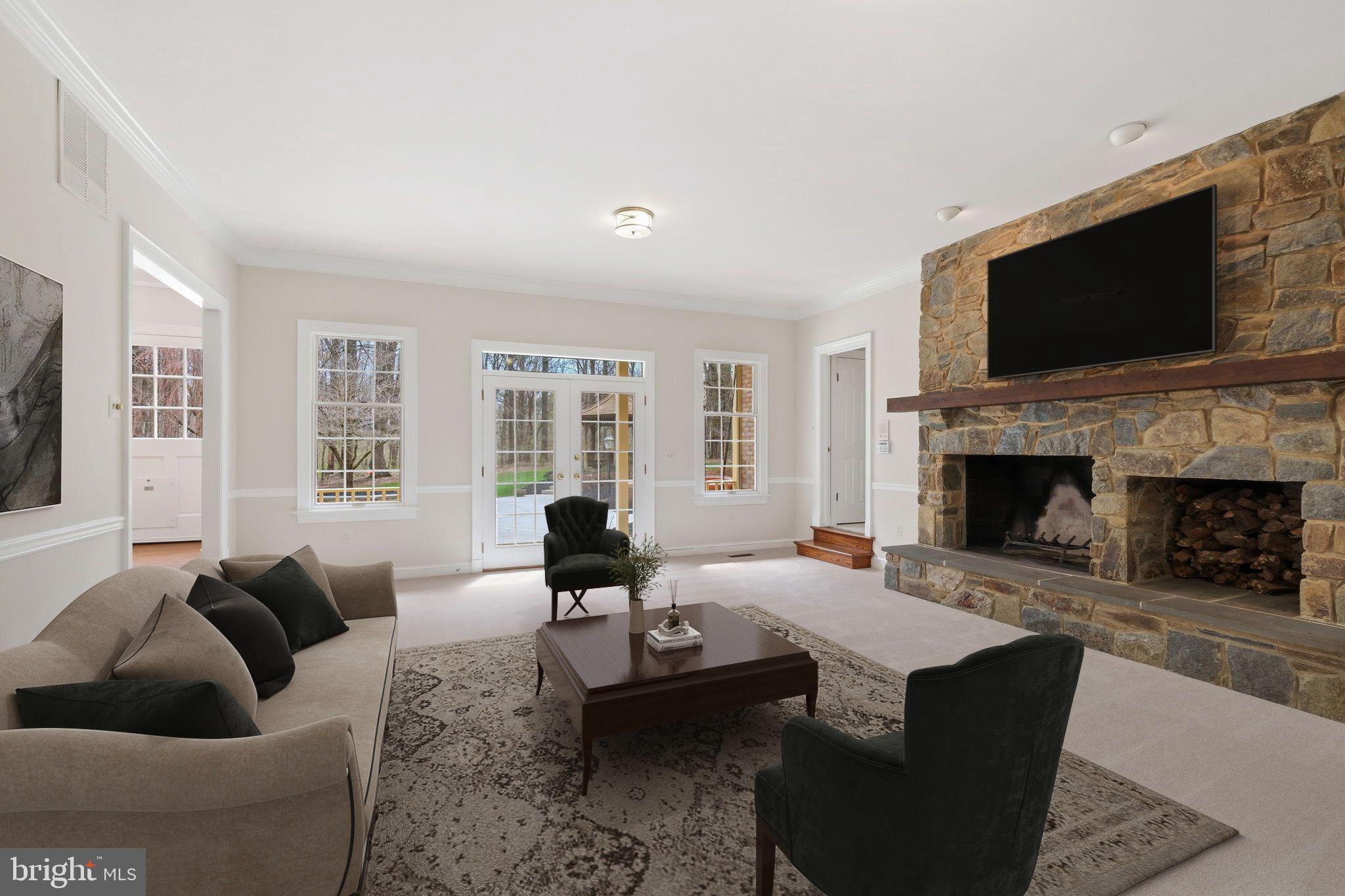 AVERY VILLAGE - Residential