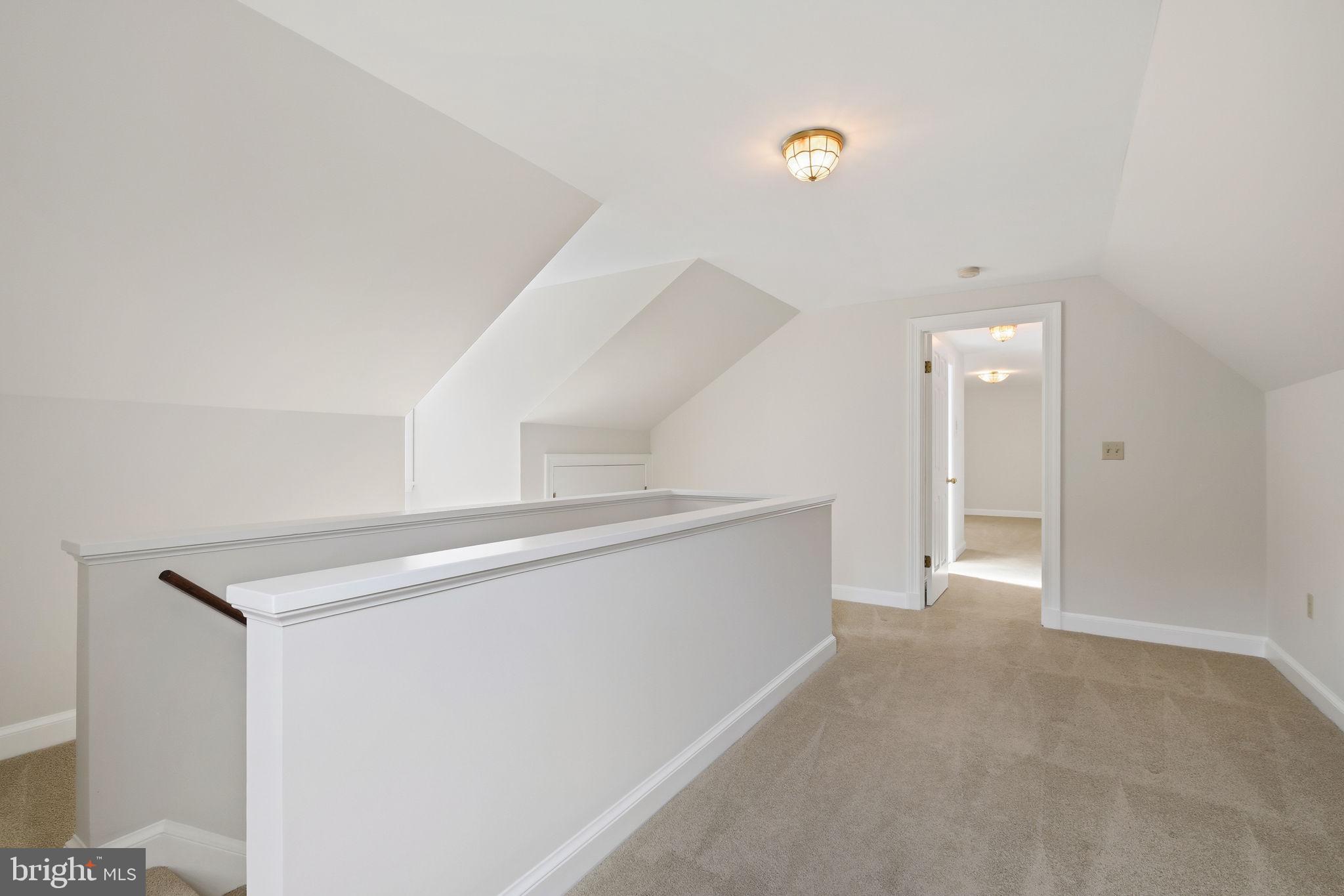 AVERY VILLAGE - Residential