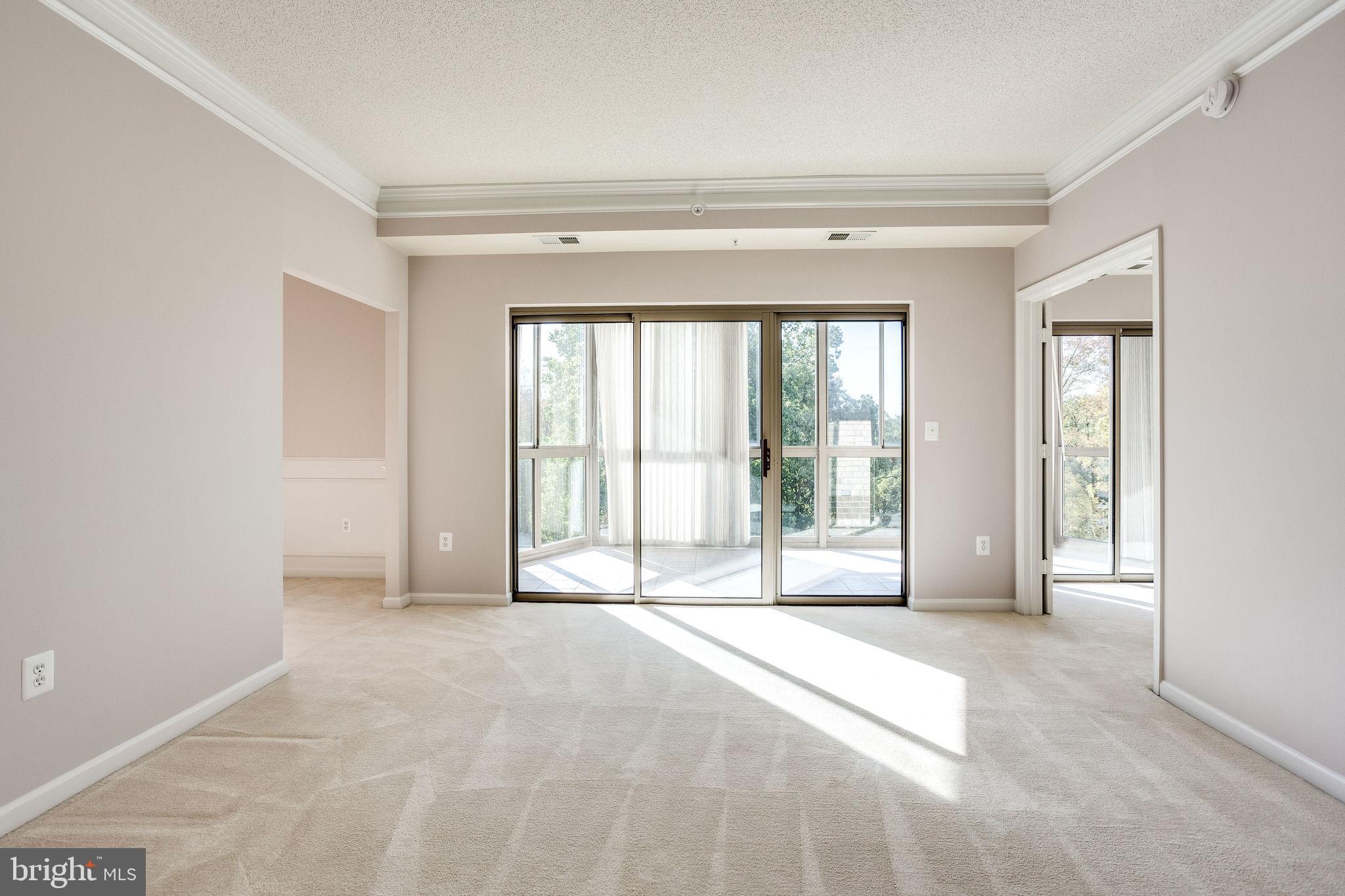 LANSDOWNE WOODS - Residential Lease