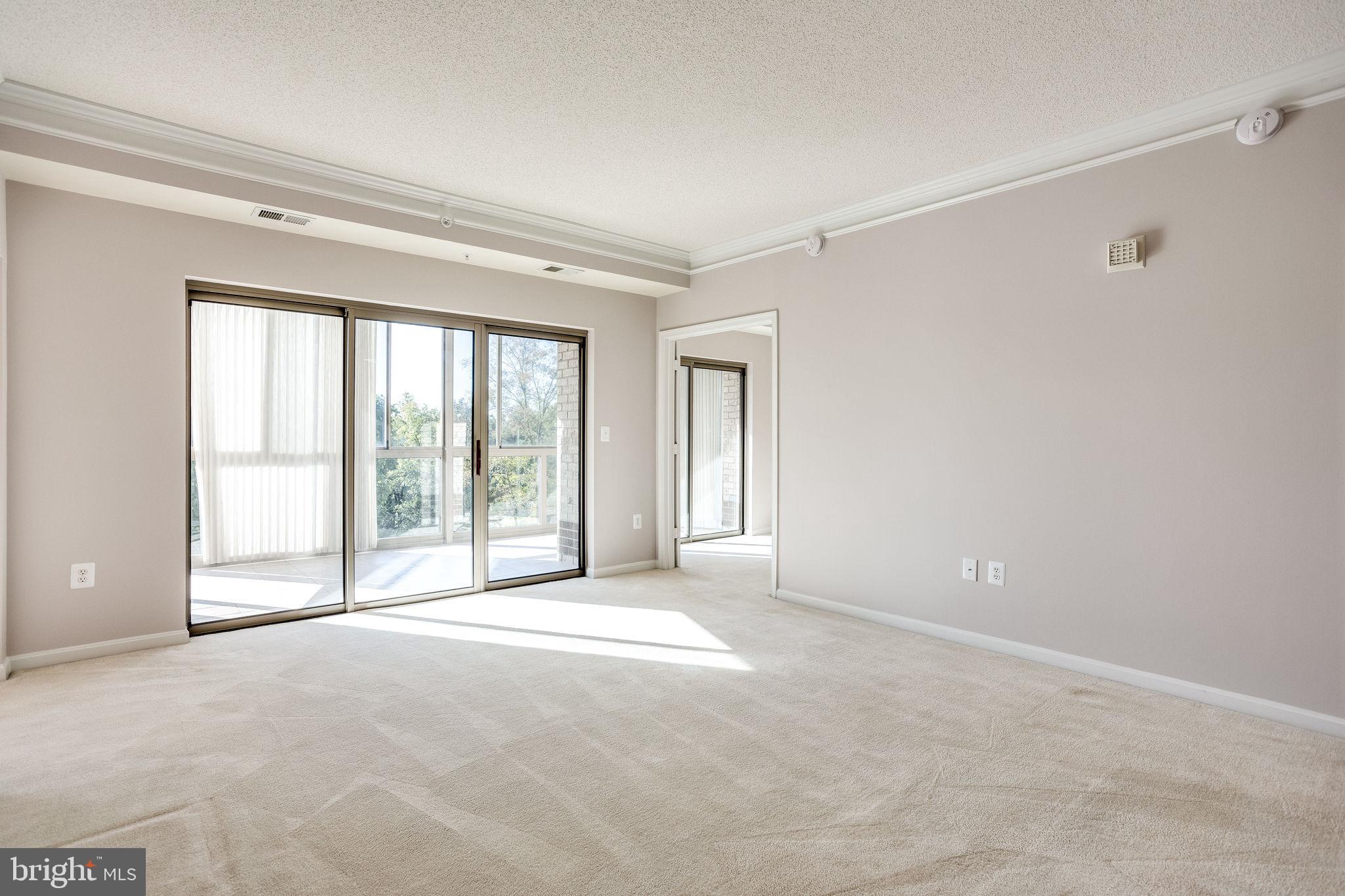 LANSDOWNE WOODS - Residential Lease