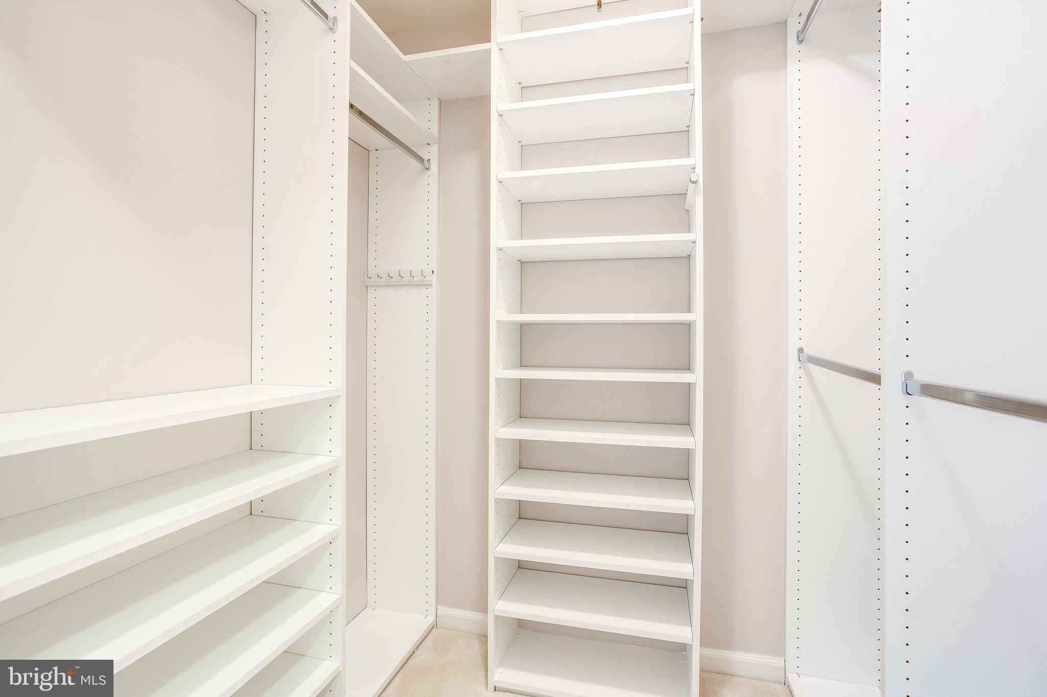 LANSDOWNE WOODS - Residential Lease