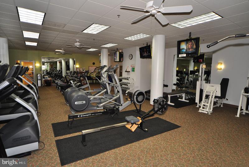 LANSDOWNE WOODS - Residential Lease