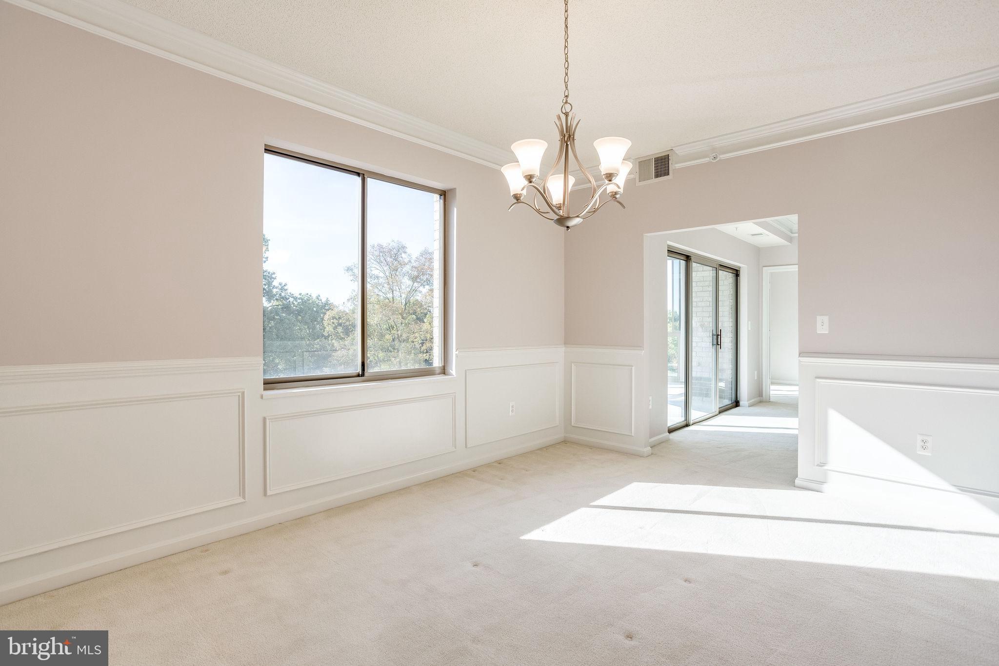 LANSDOWNE WOODS - Residential Lease