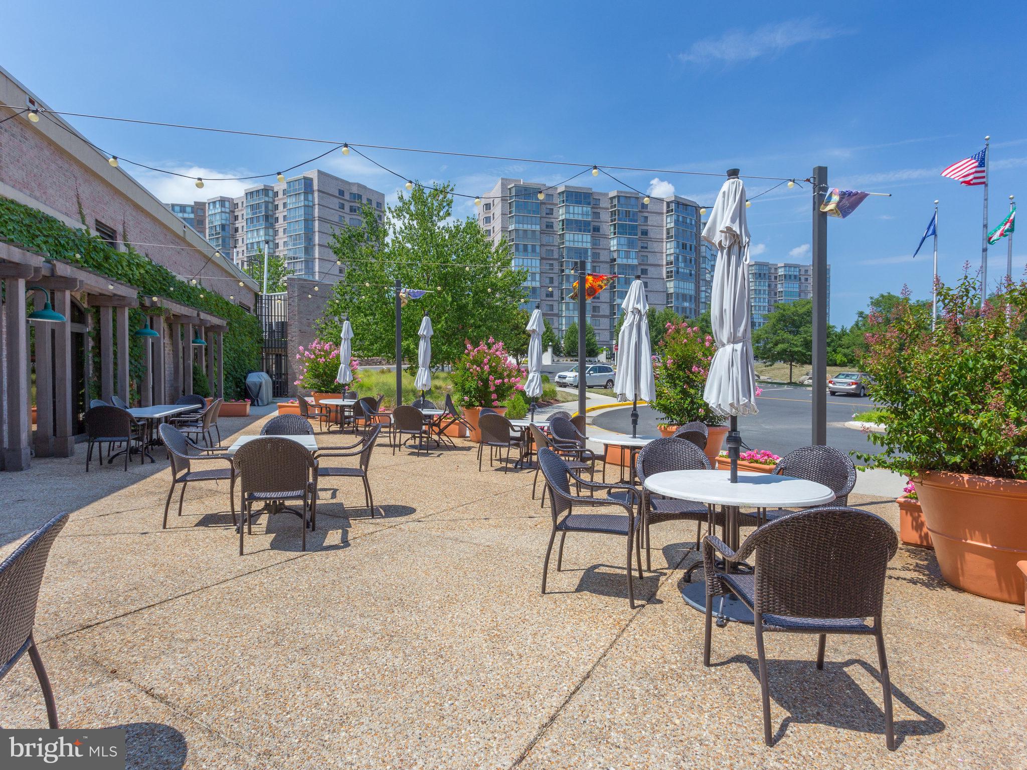 LANSDOWNE WOODS - Residential Lease