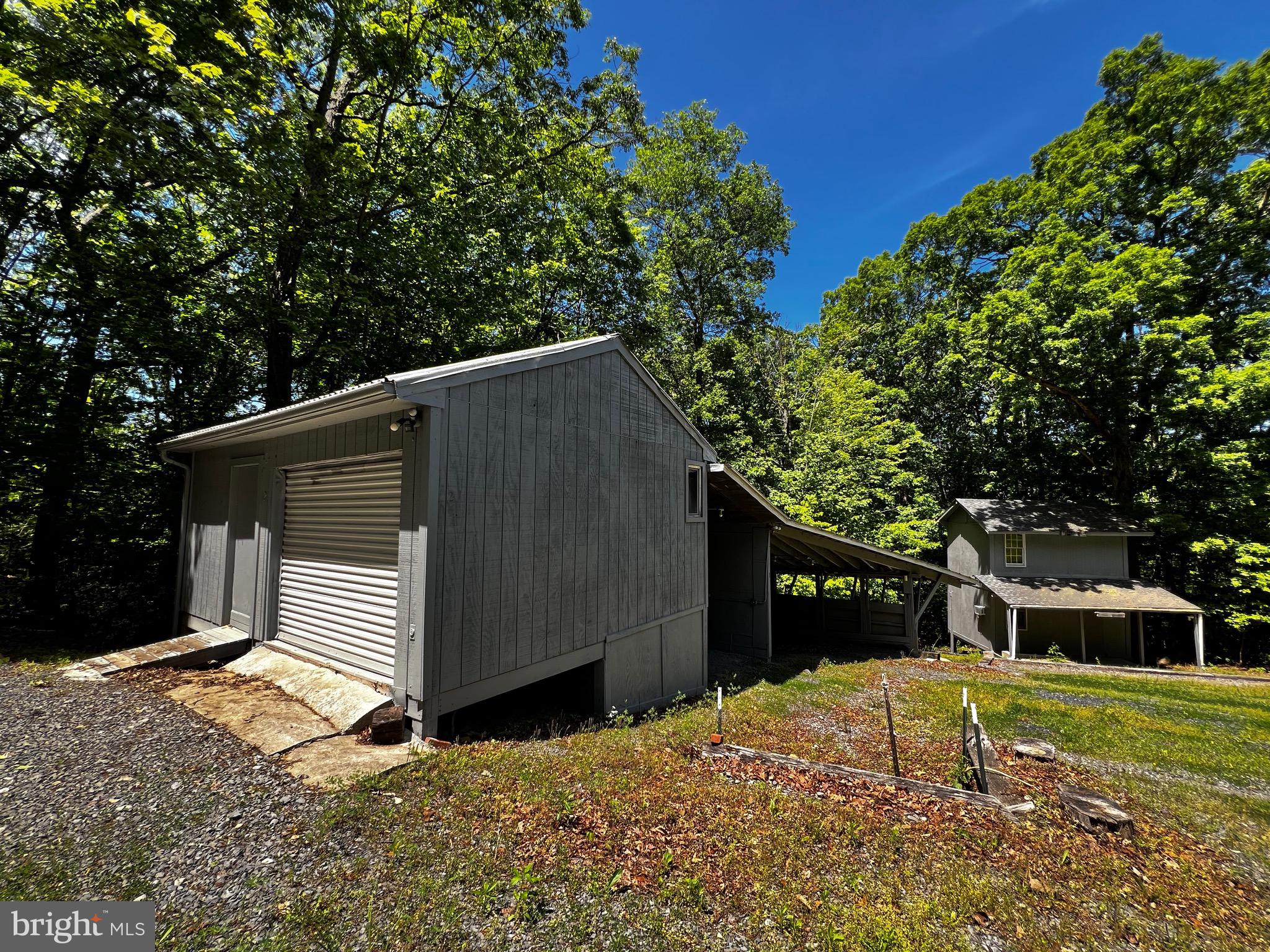 MOUNTAIN WALK - Residential