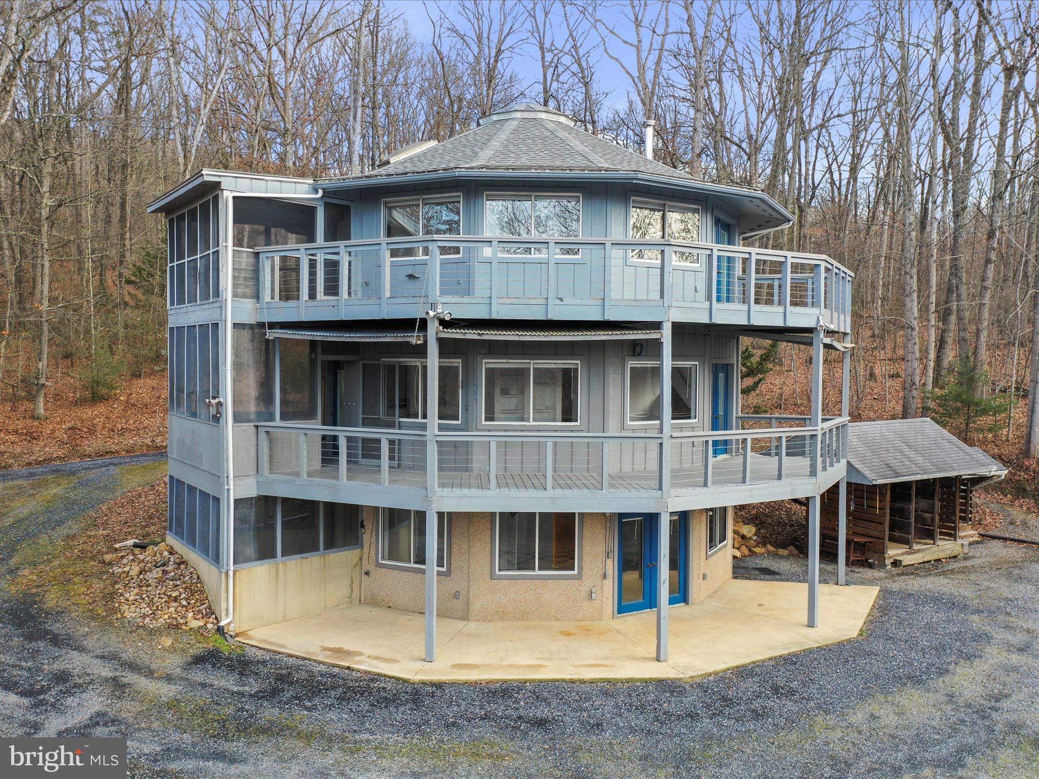 MOUNTAIN WALK - Residential