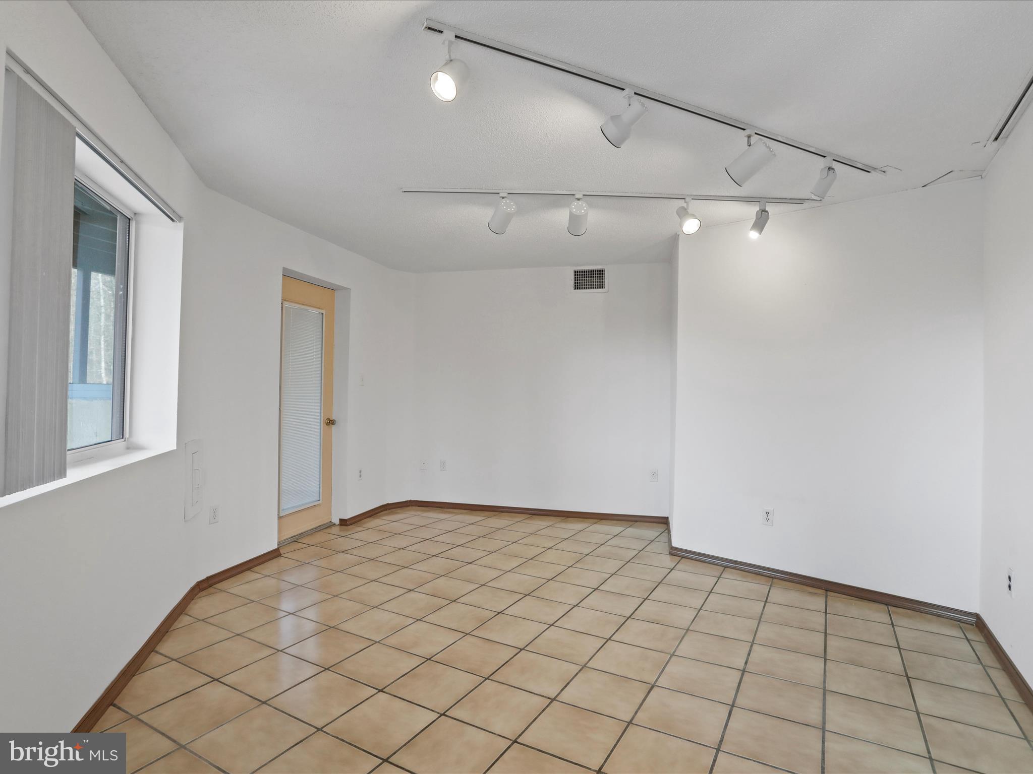 MOUNTAIN WALK - Residential