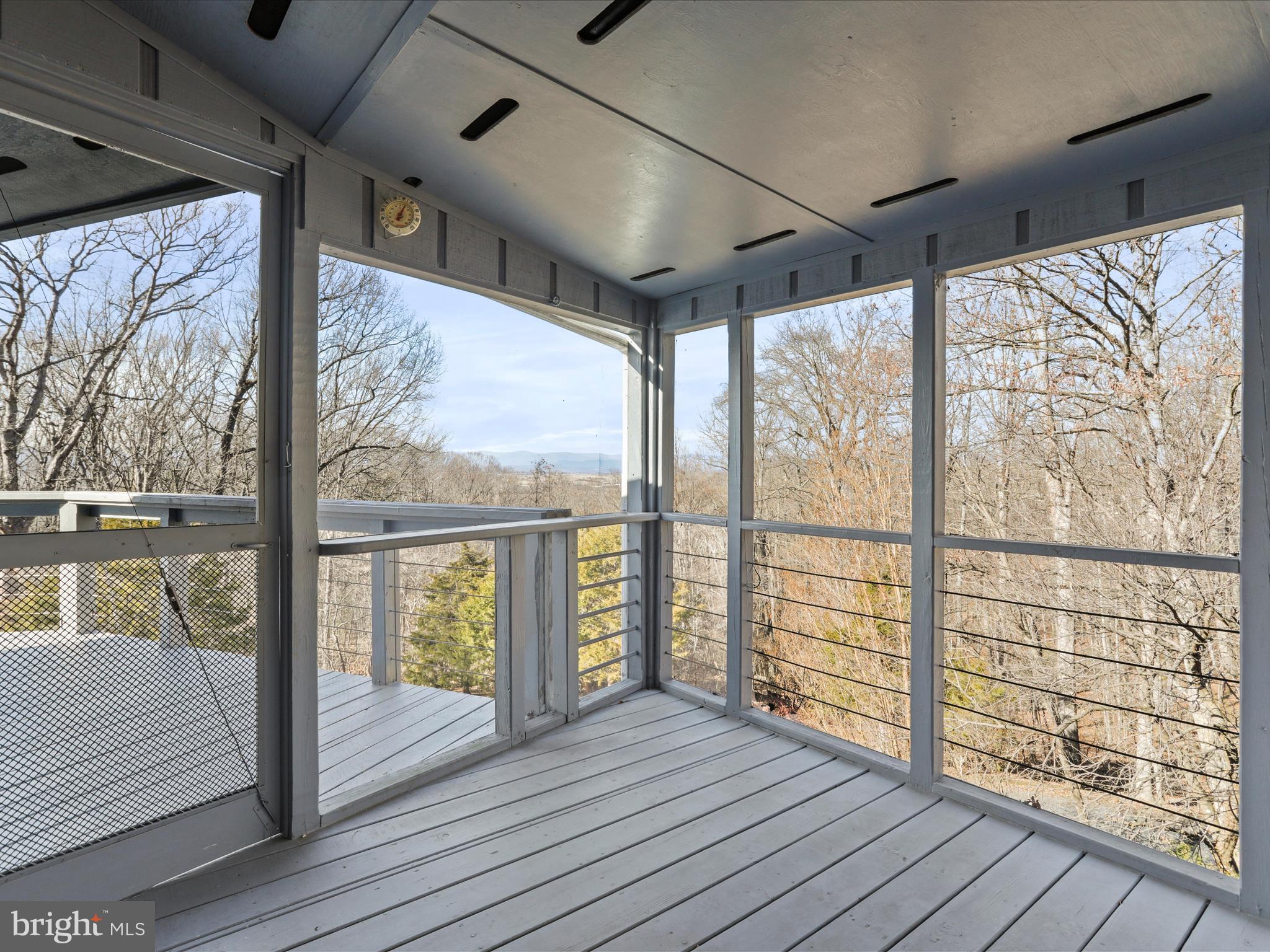 MOUNTAIN WALK - Residential