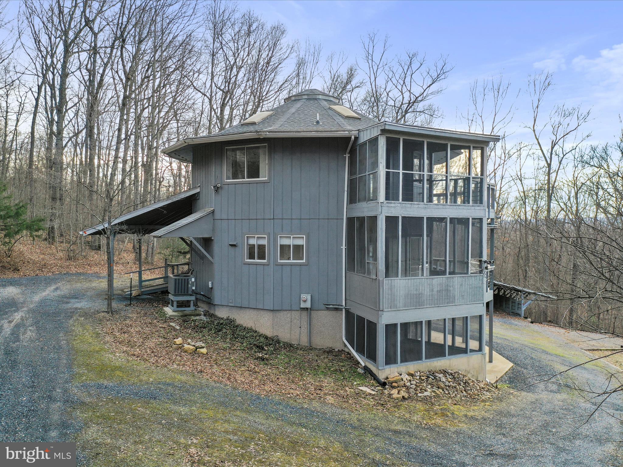 MOUNTAIN WALK - Residential