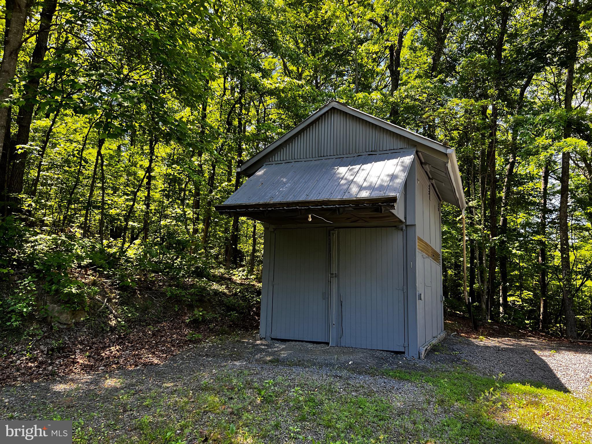 MOUNTAIN WALK - Residential
