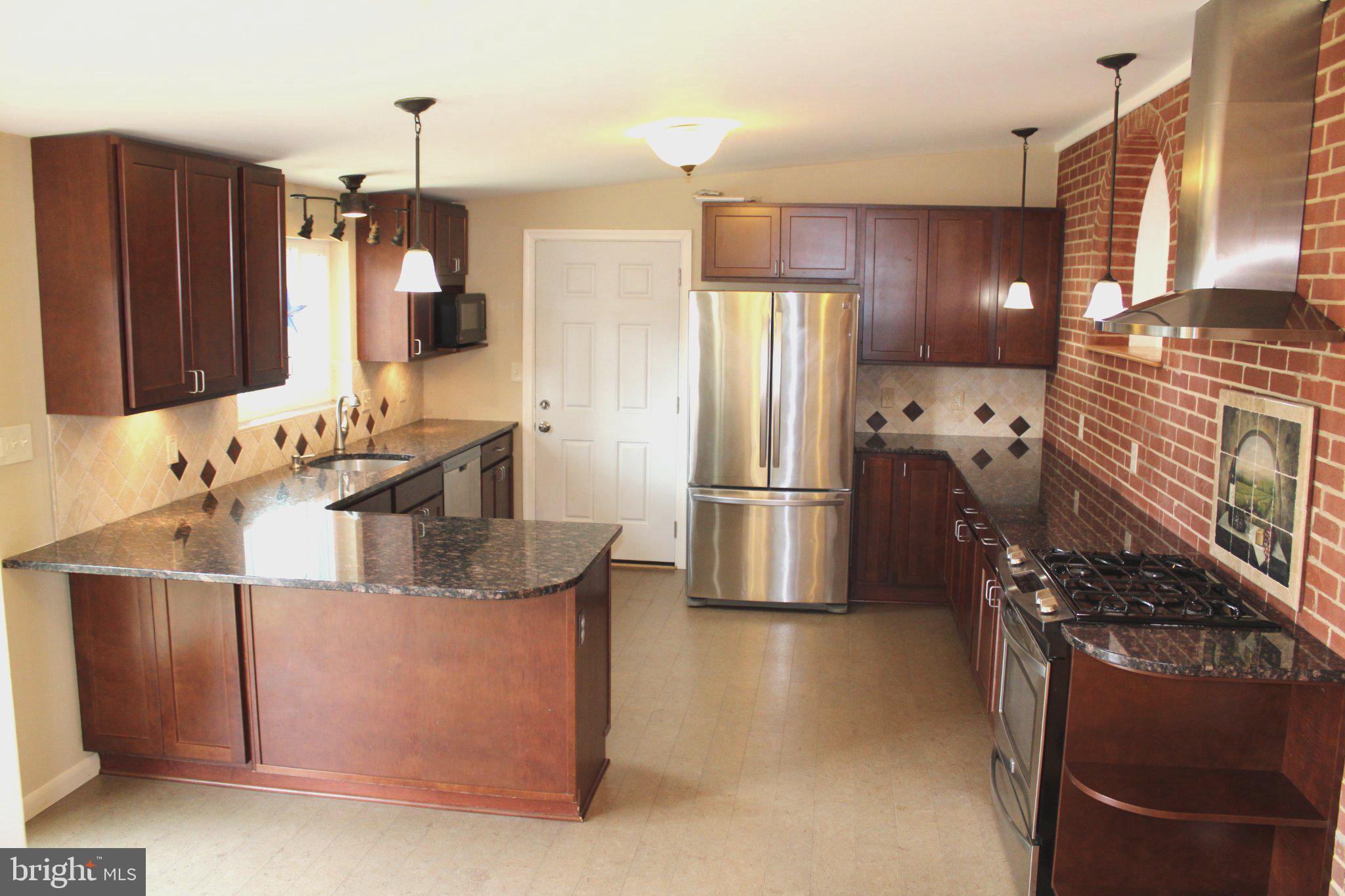 LOISDALE ESTATES - Residential