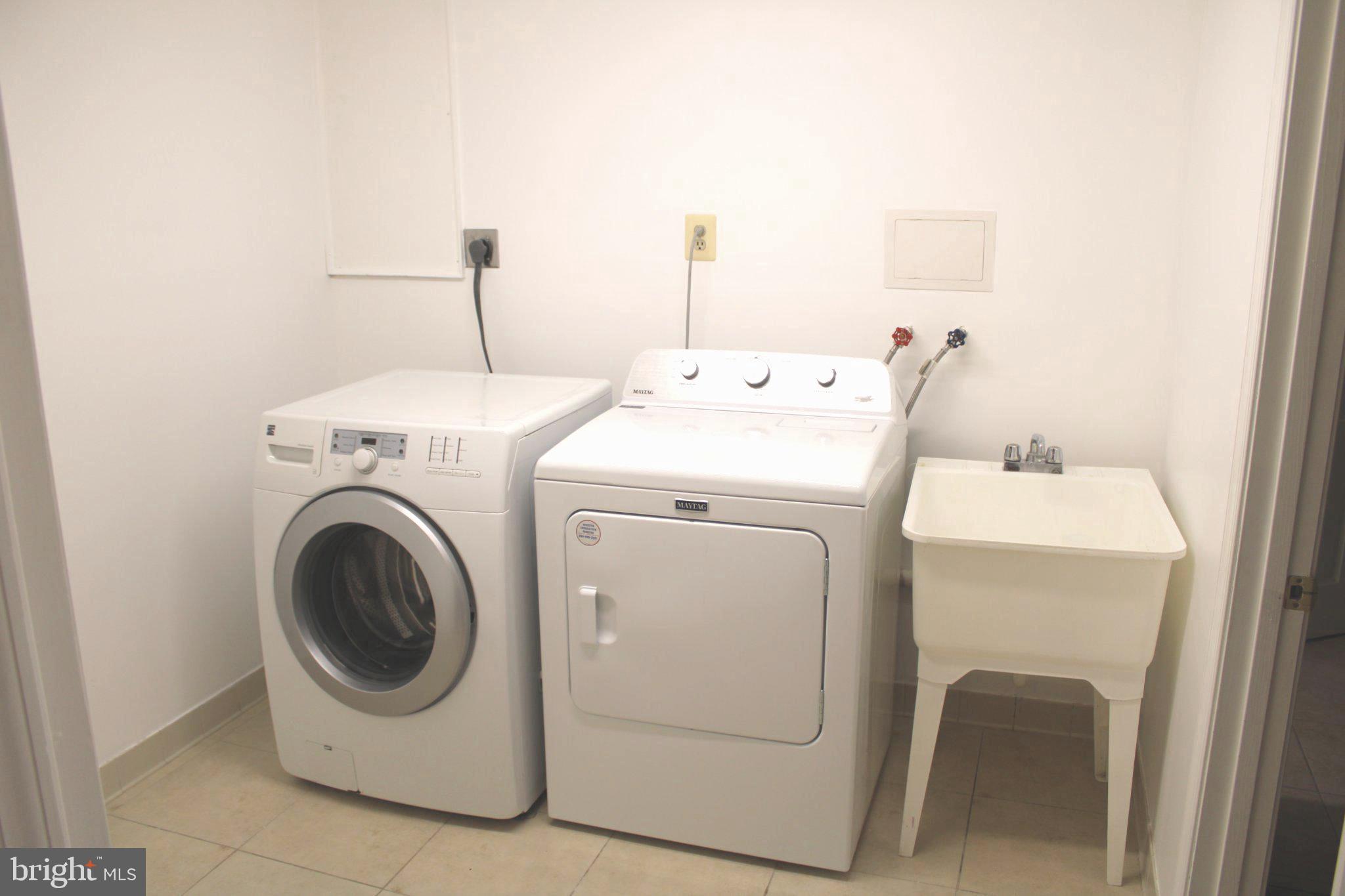 LOISDALE ESTATES - Residential