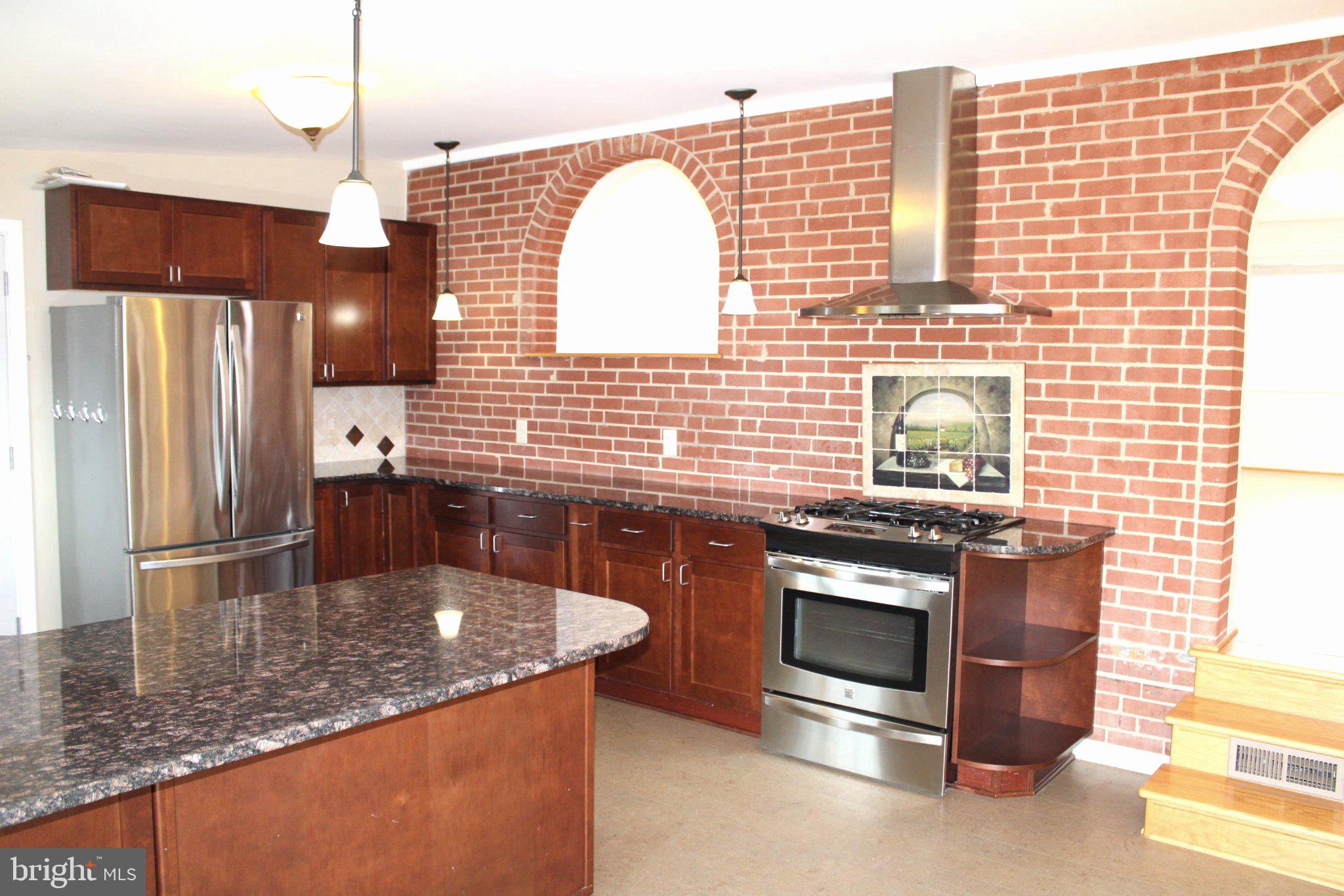 LOISDALE ESTATES - Residential