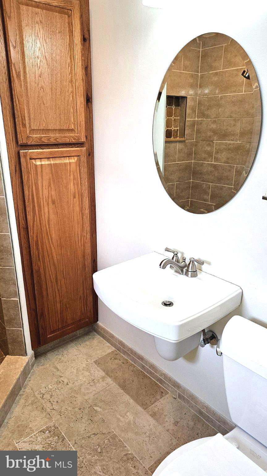 LOISDALE ESTATES - Residential