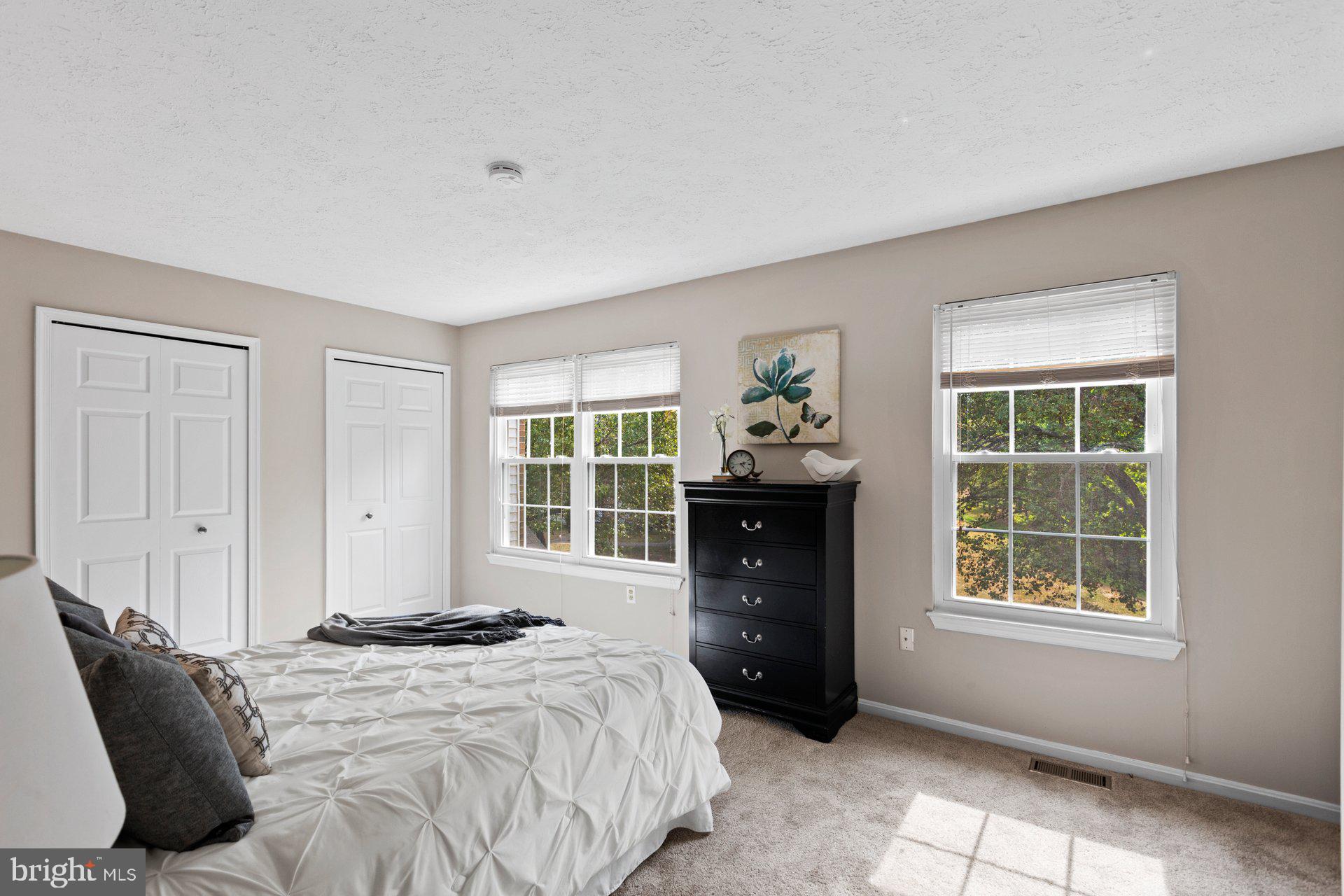 ST CHARLES HAMPSHIRE - Residential