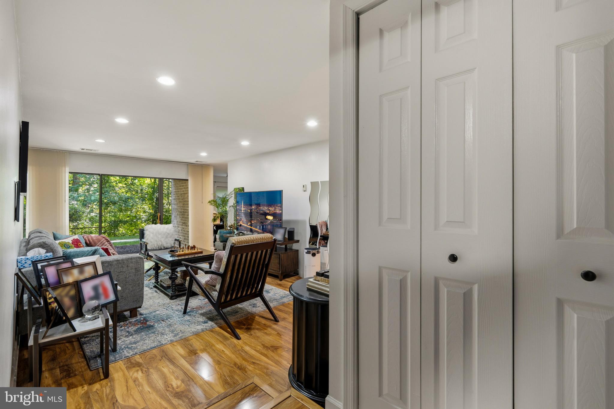 433 CHRISTOPHER AVENUE 87