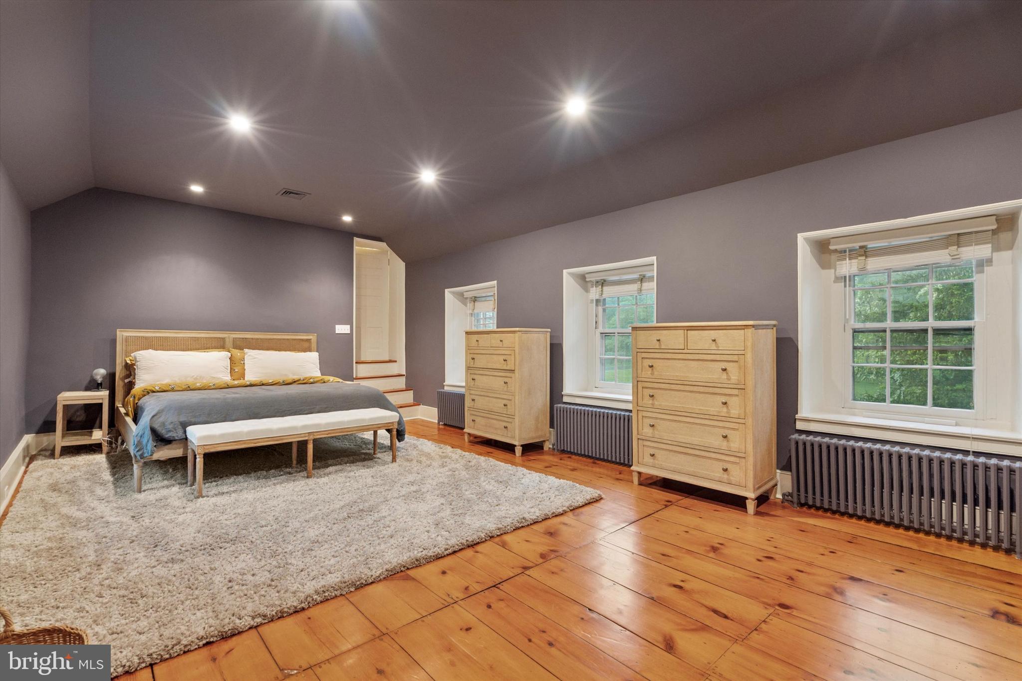DOYLESTOWN - Residential