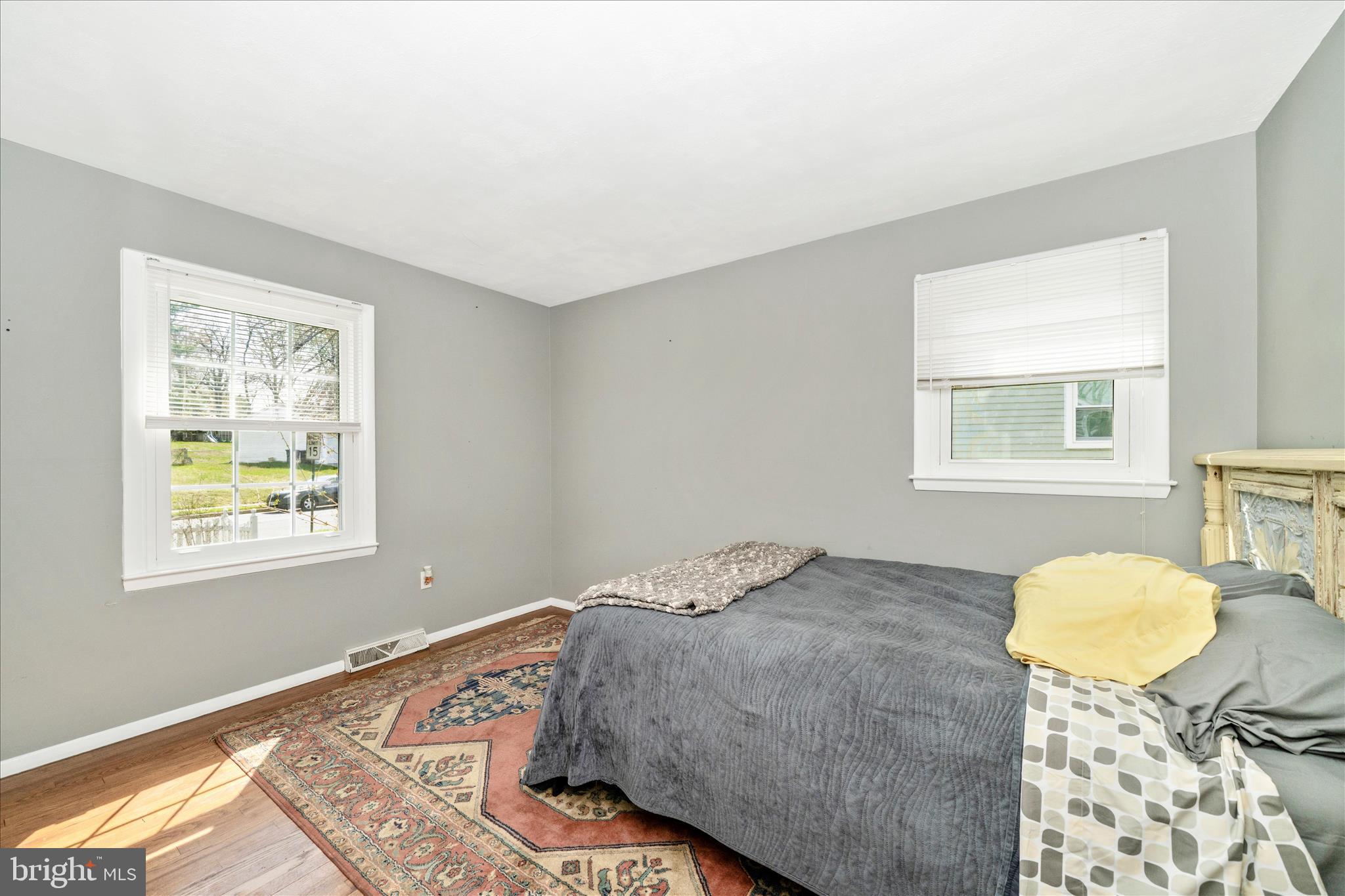 WOODSIDE STATION - Residential