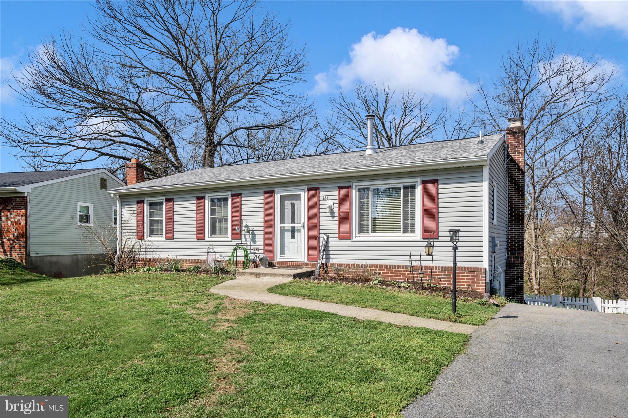 WOODSIDE STATION - Residential