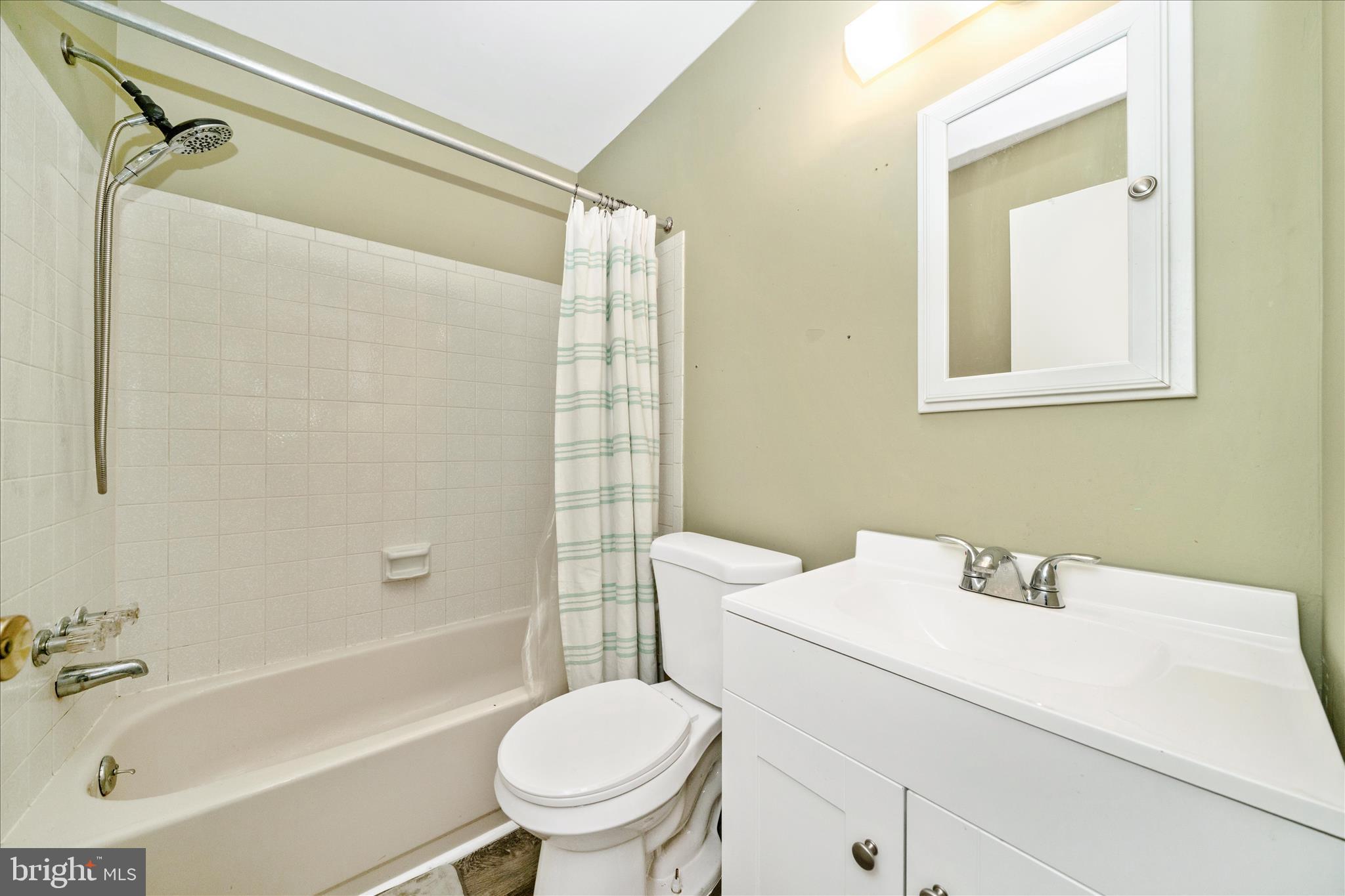 WOODSIDE STATION - Residential