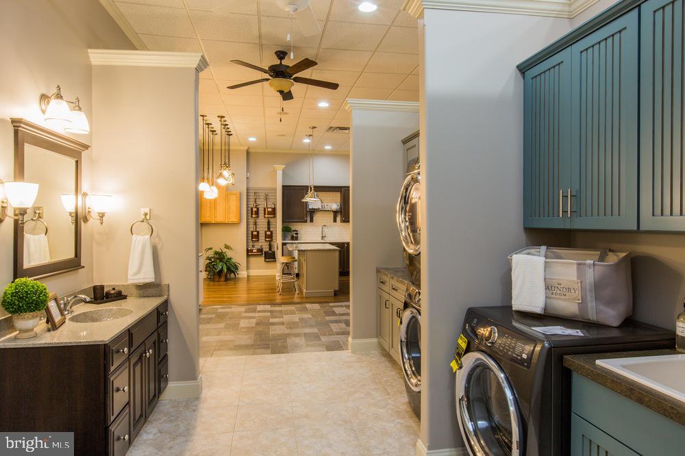 PINE VIEW ESTATES - Residential