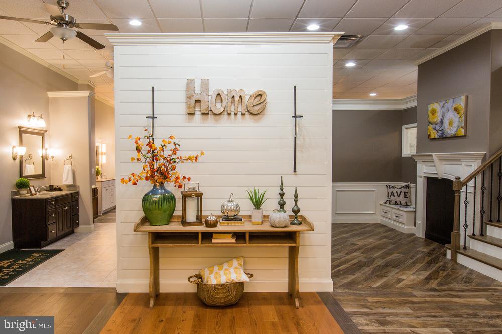 PINE VIEW ESTATES - Residential