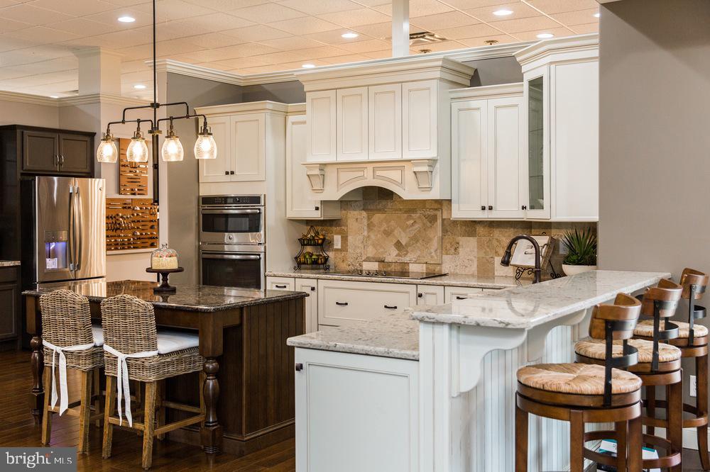 PINE VIEW ESTATES - Residential