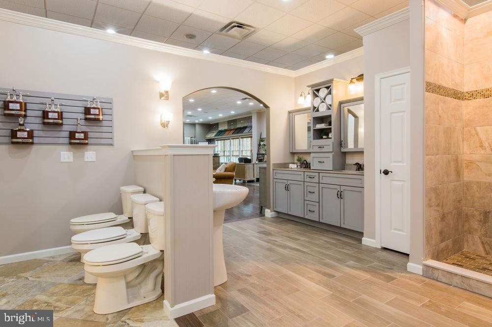 PINE VIEW ESTATES - Residential